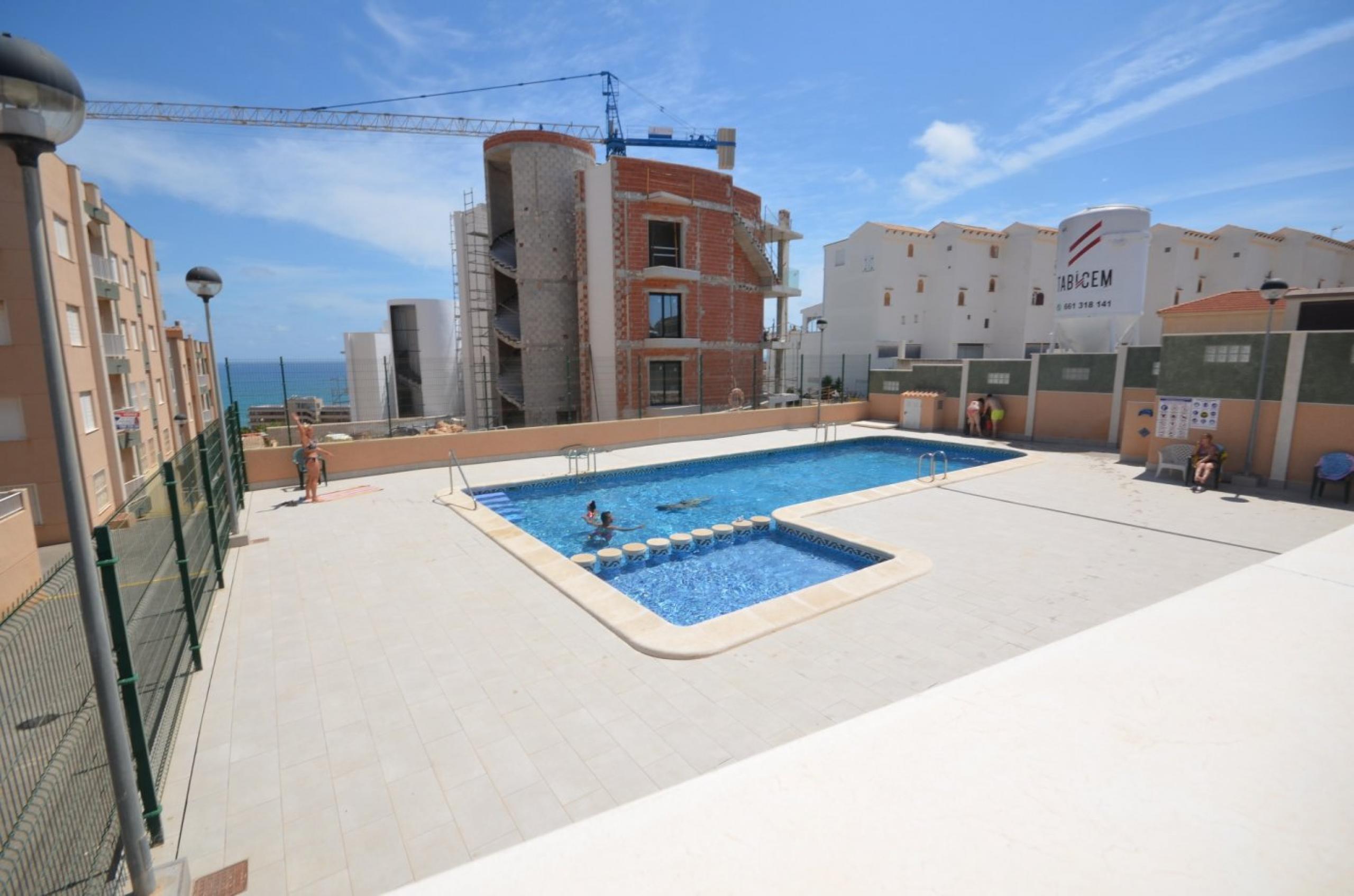 Vues panoramiques sur la plage de La Mata, 1 chambre et piscine communale