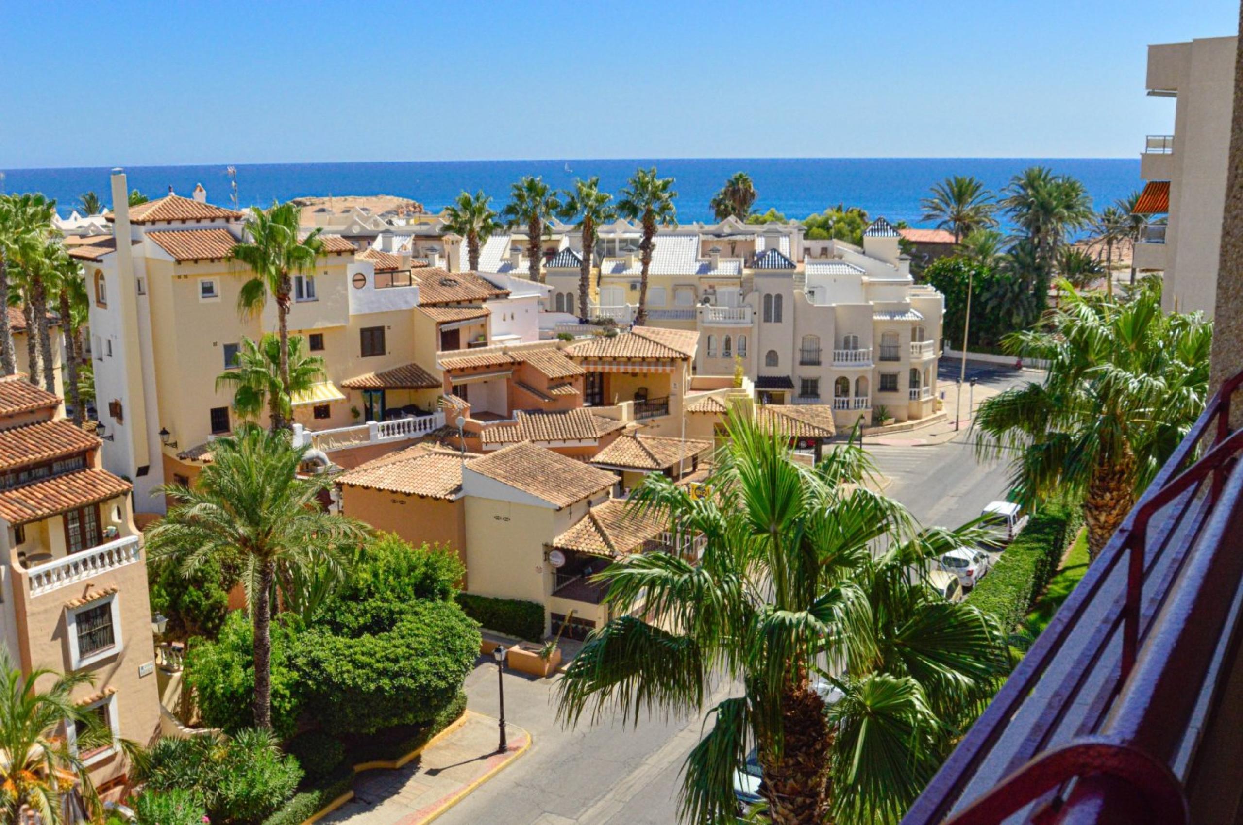 Appartement entièrement rénové à El Palmeral - Premier LÃ NEA - Los Locos Beach - Torrevieja