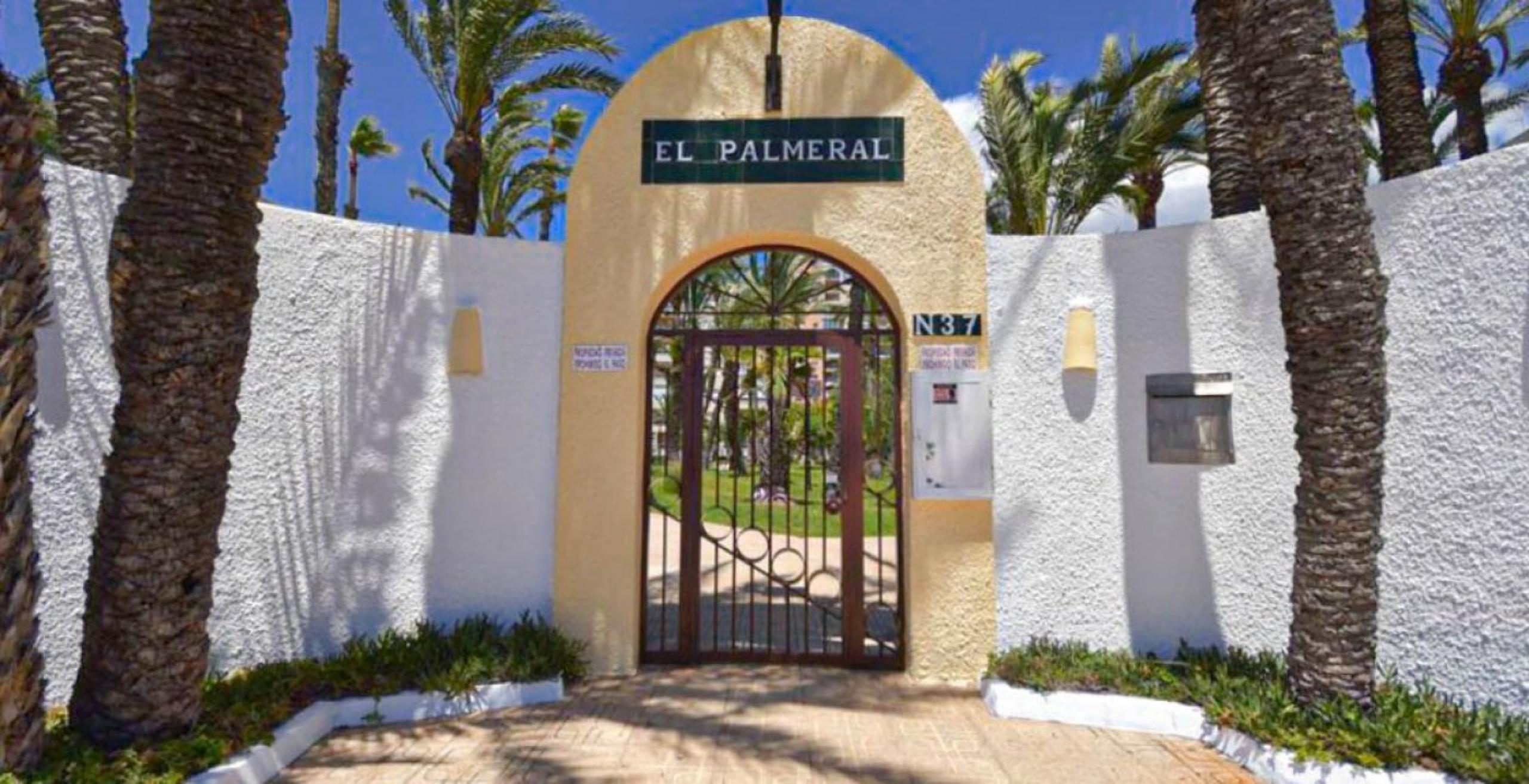 Appartement entièrement rénové à El Palmeral - Premier LÃ NEA - Los Locos Beach - Torrevieja