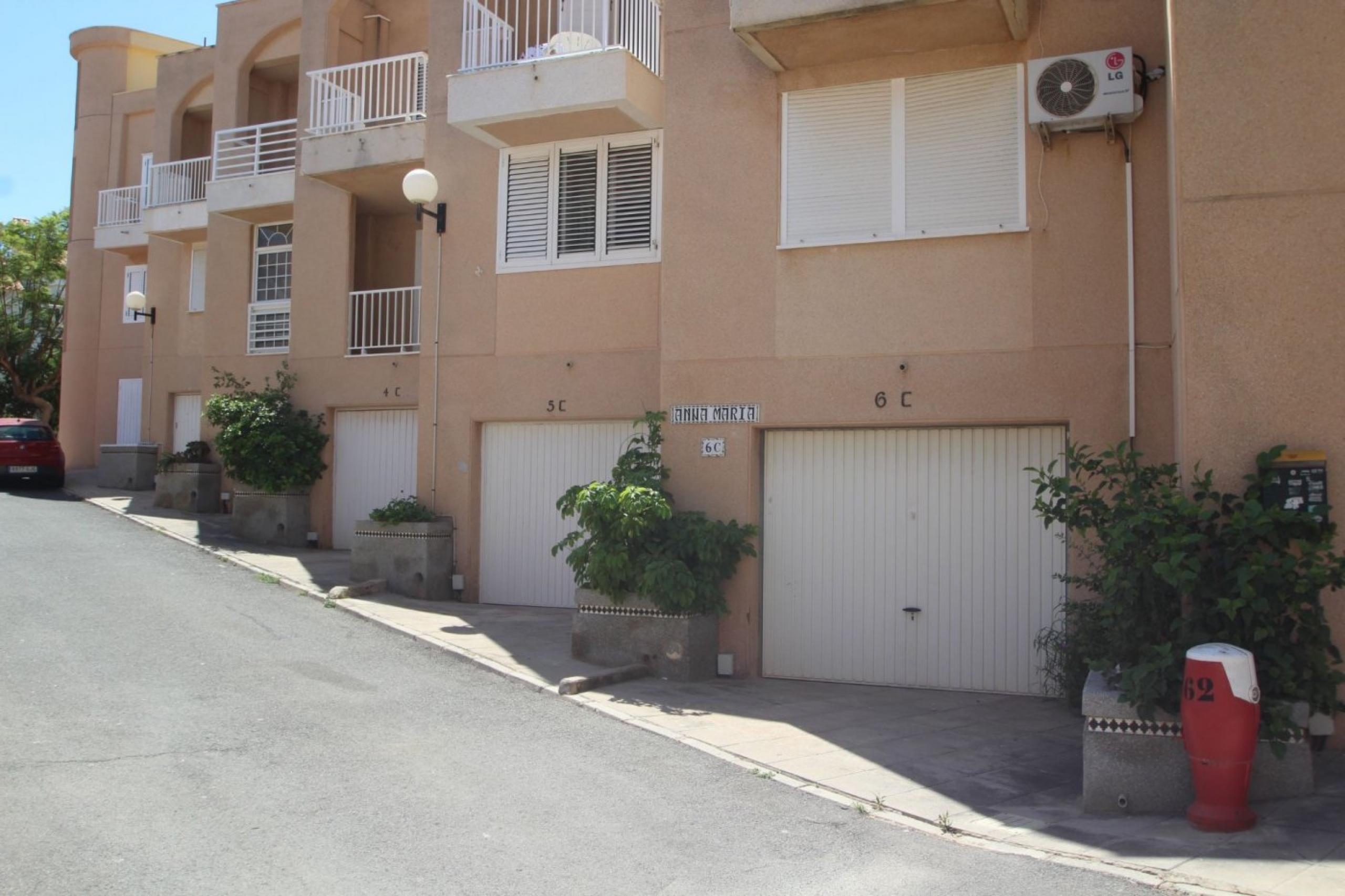 Maison de ville à «La Mata» avec piscine commune