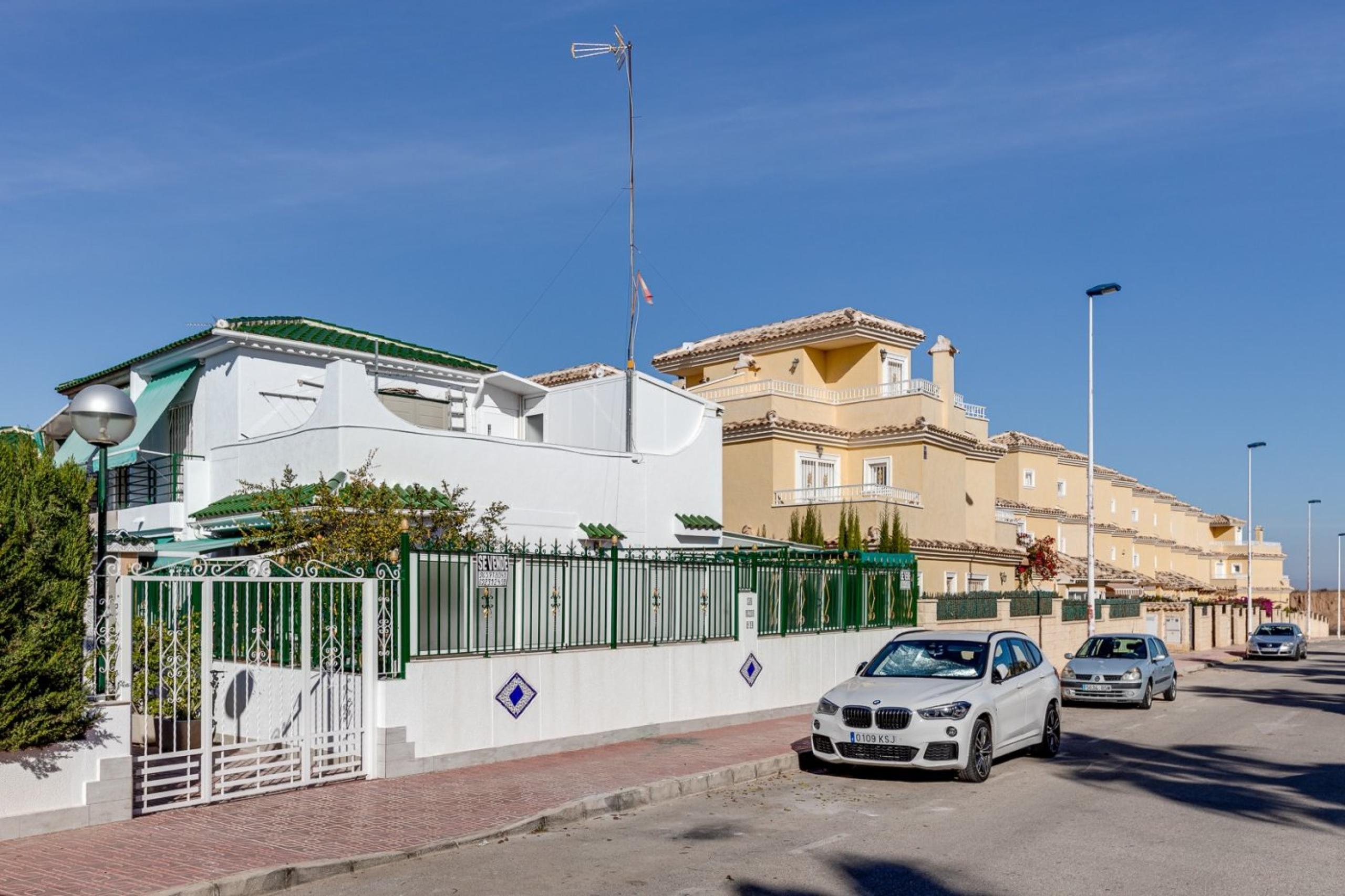 Maison de ville dans un coin 3 chambres dans la zone de Los Altos