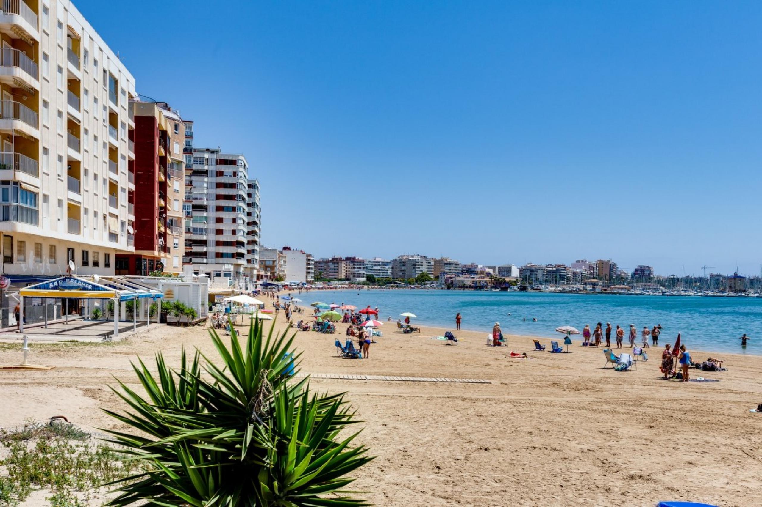 Appartement à 50 mètres de la plage.