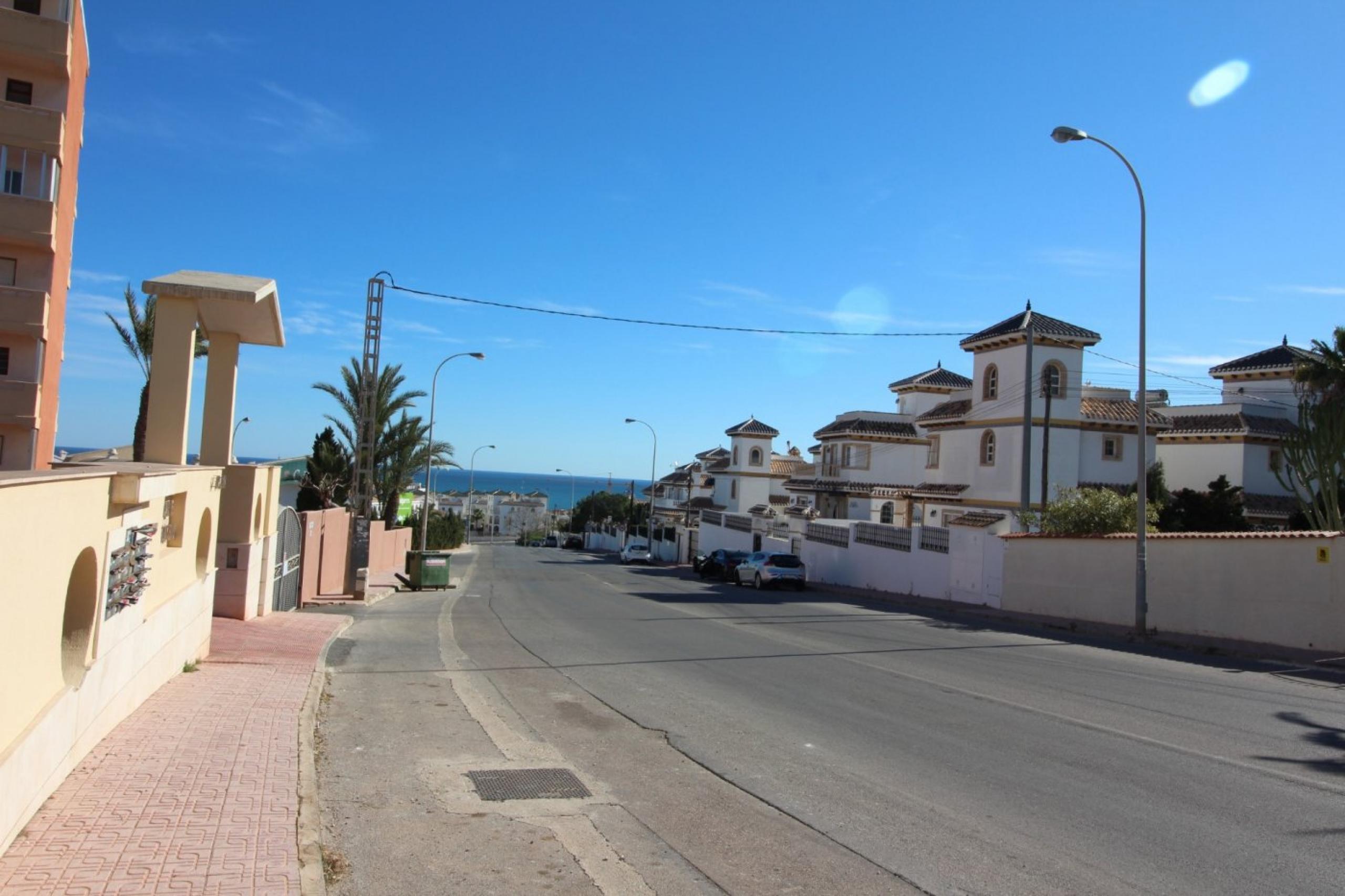 Nice ã Tico 3 chambres 2 BaÃ'os avec parking et piscine