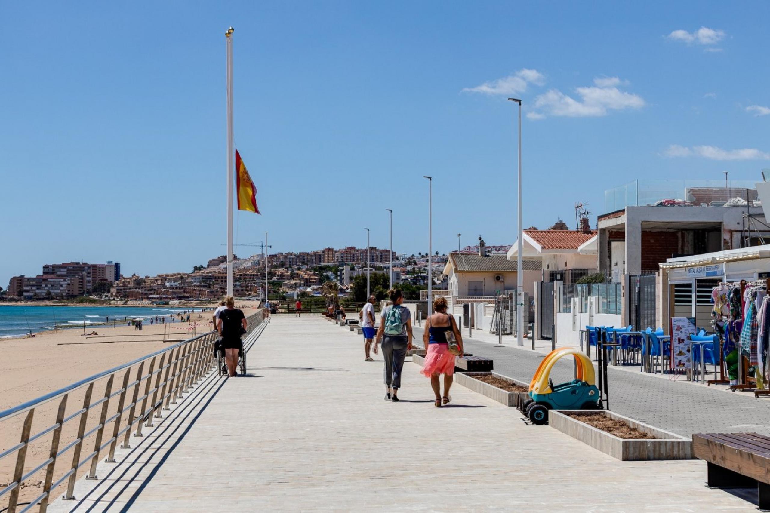 Appartement de luxe 1 chambre + garage. Résidentiel sur la première ligne de la plage de La Mata