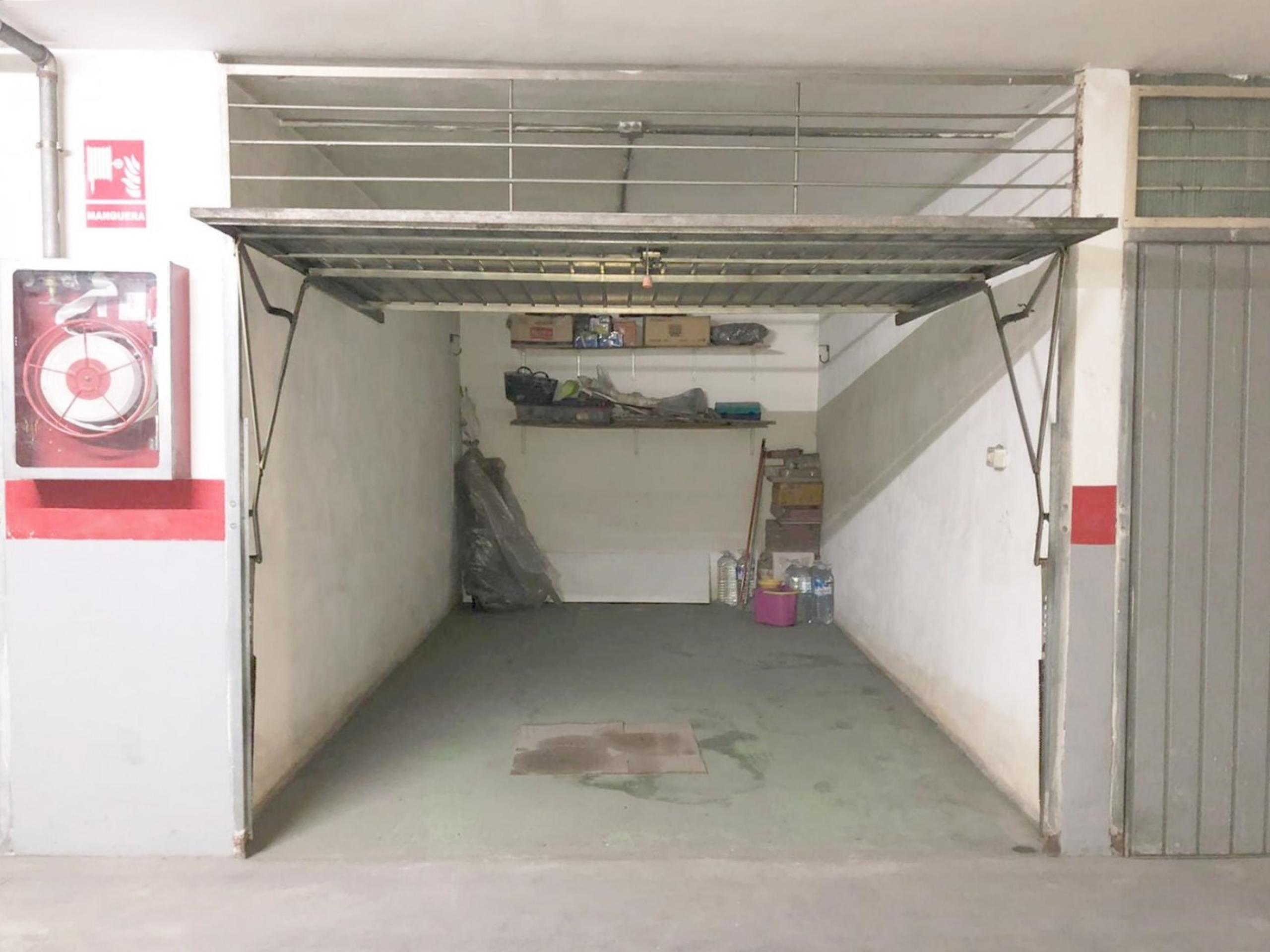 Garage fermé de 17m2