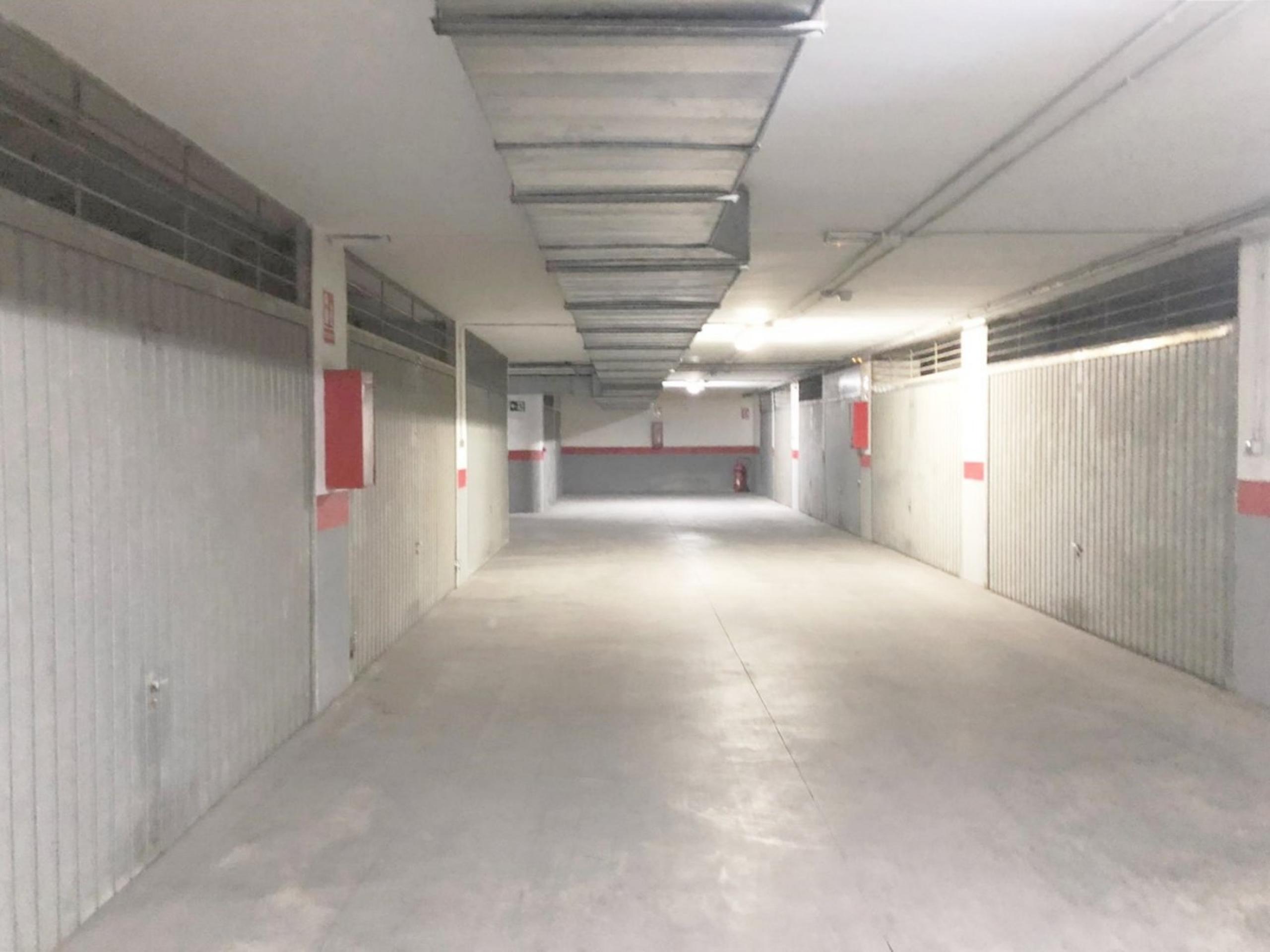 Garage fermé de 17m2