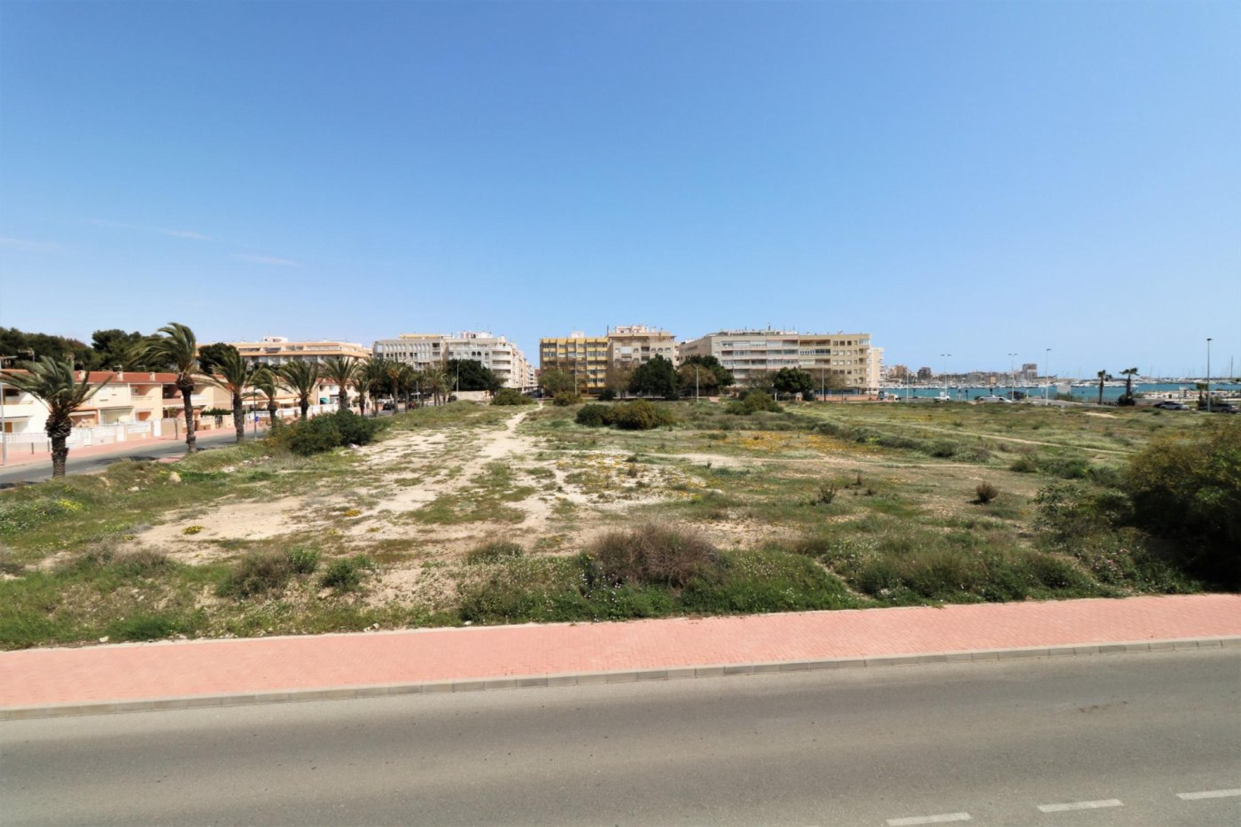 Bel appartement avec vue sur la mer à Urbz. Avec piscine