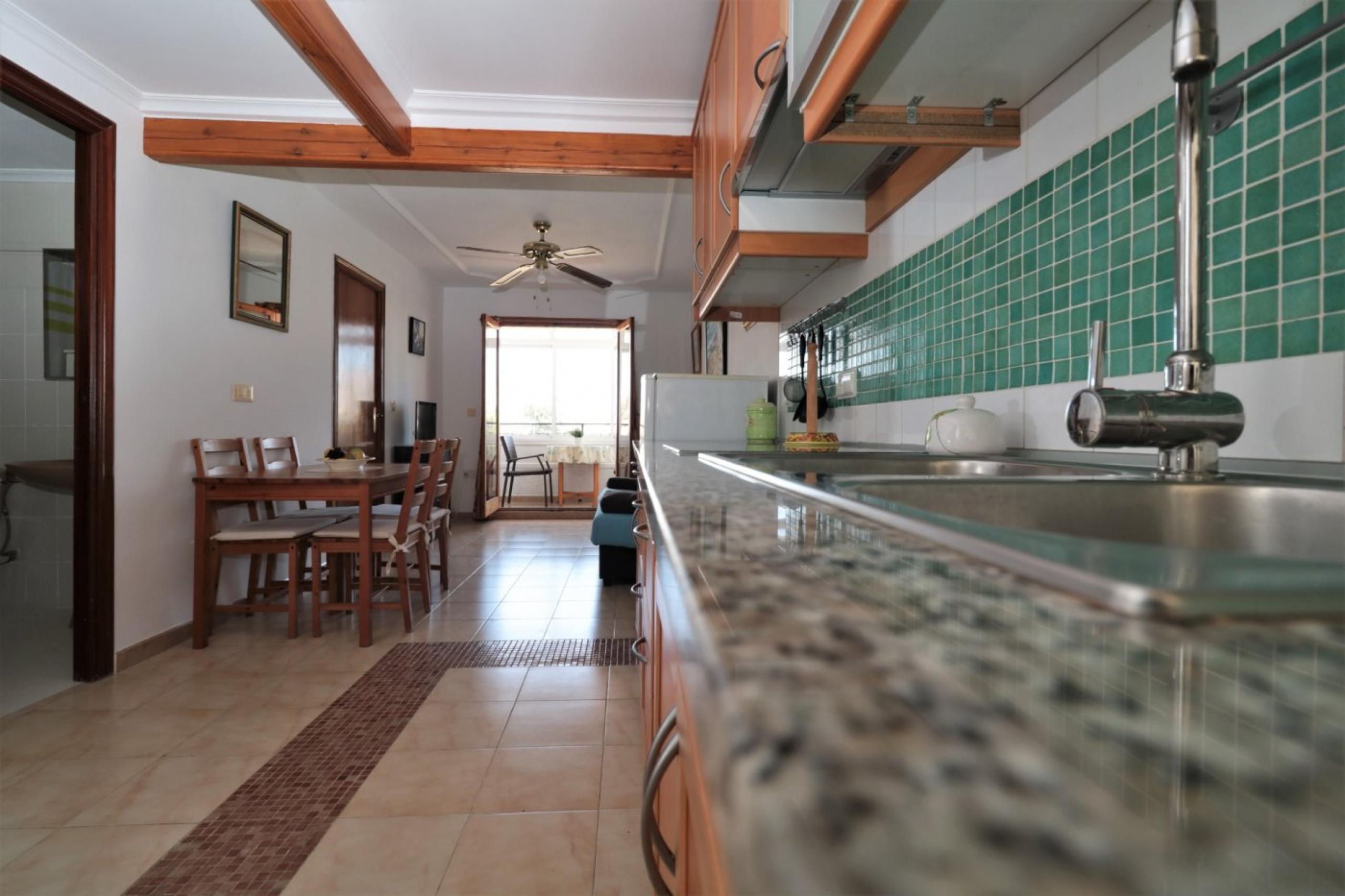 Bel appartement avec vue sur la mer à Urbz. Avec piscine