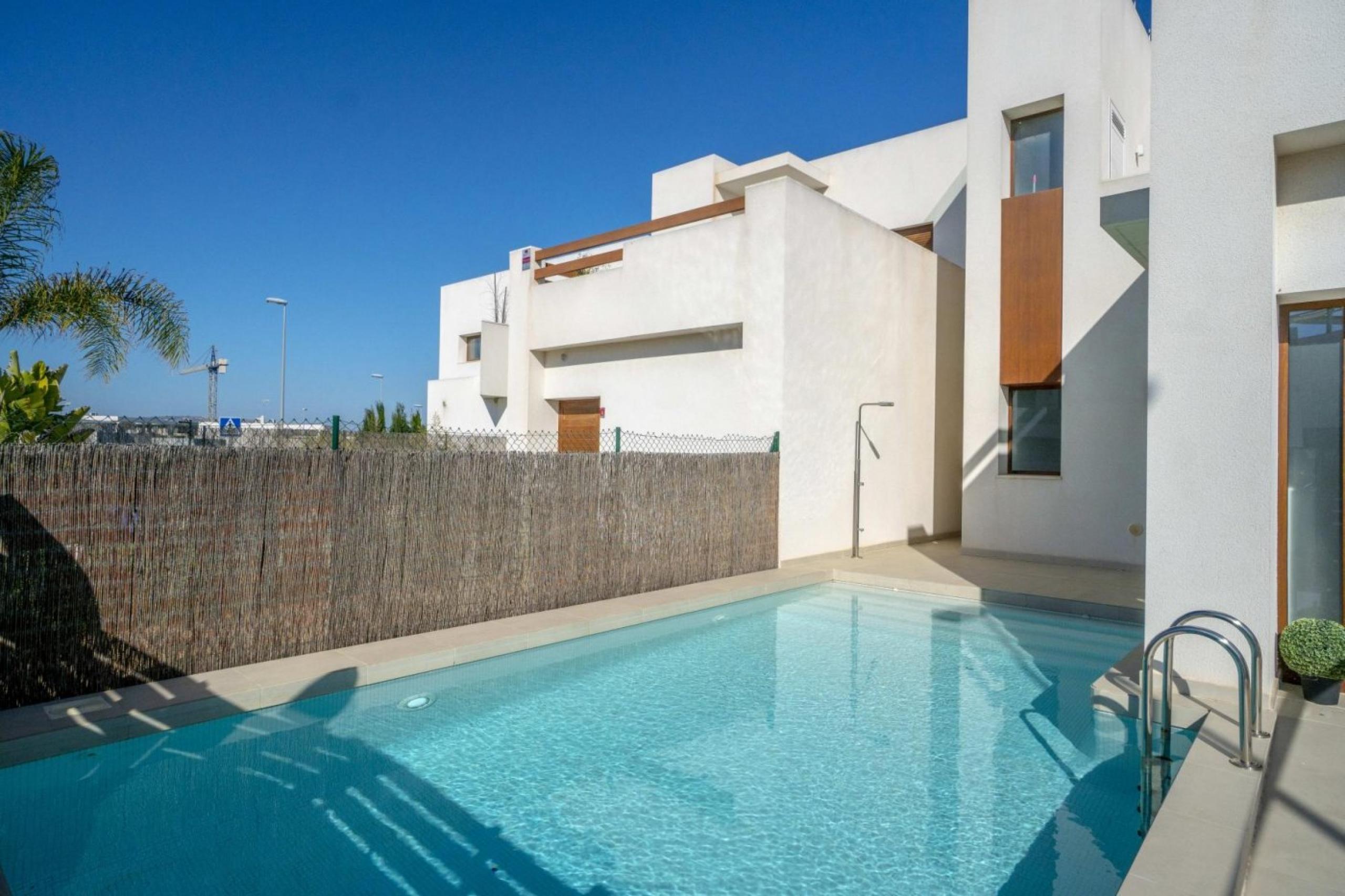 Benijofar, villa indépendante impeccable avec piscine privée