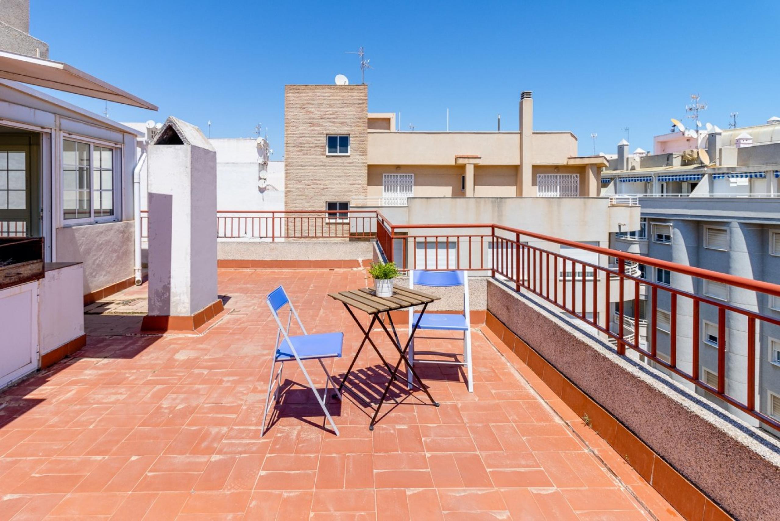 Une terrasse à vivre et une vue à la semelle