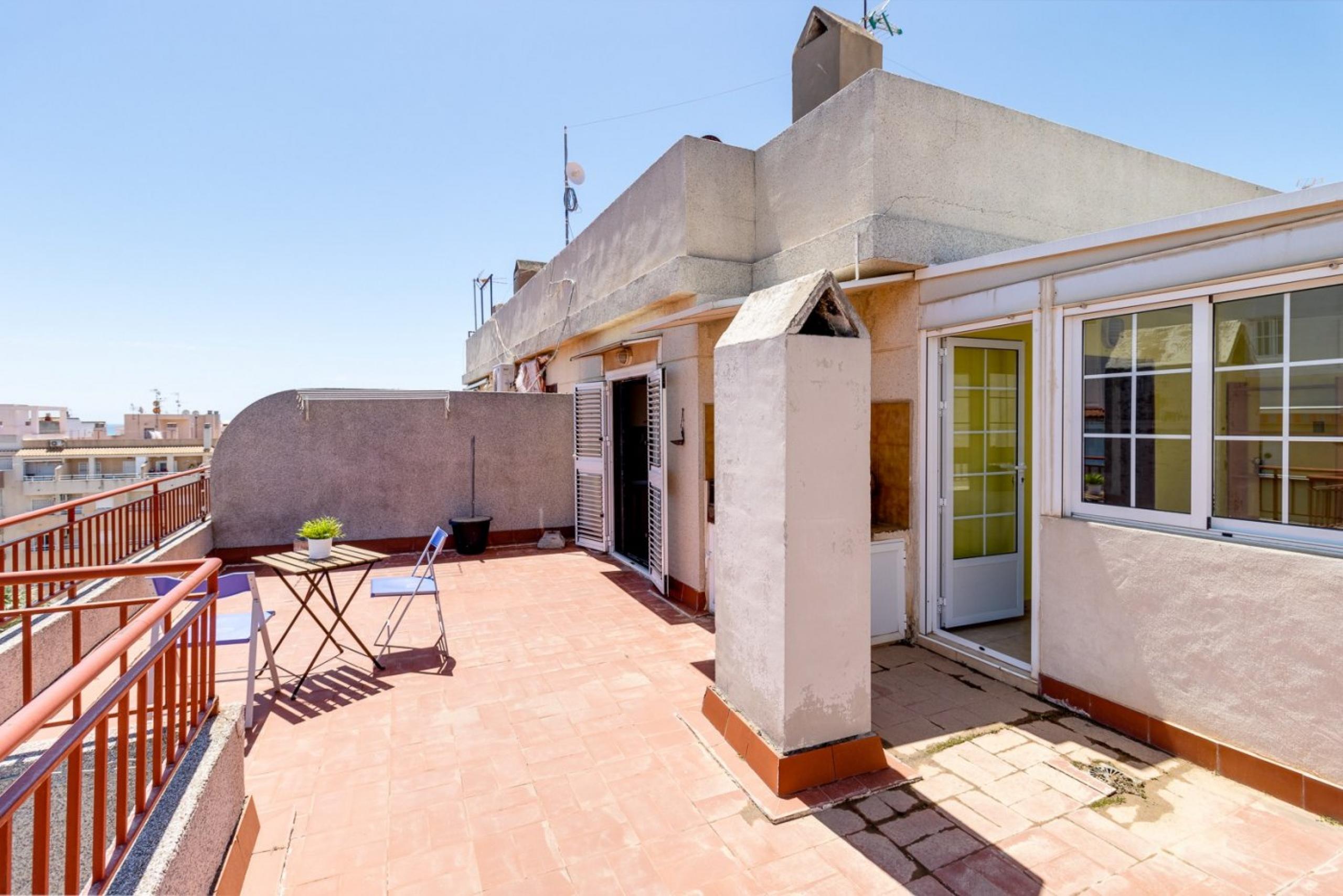 Une terrasse à vivre et une vue à la semelle