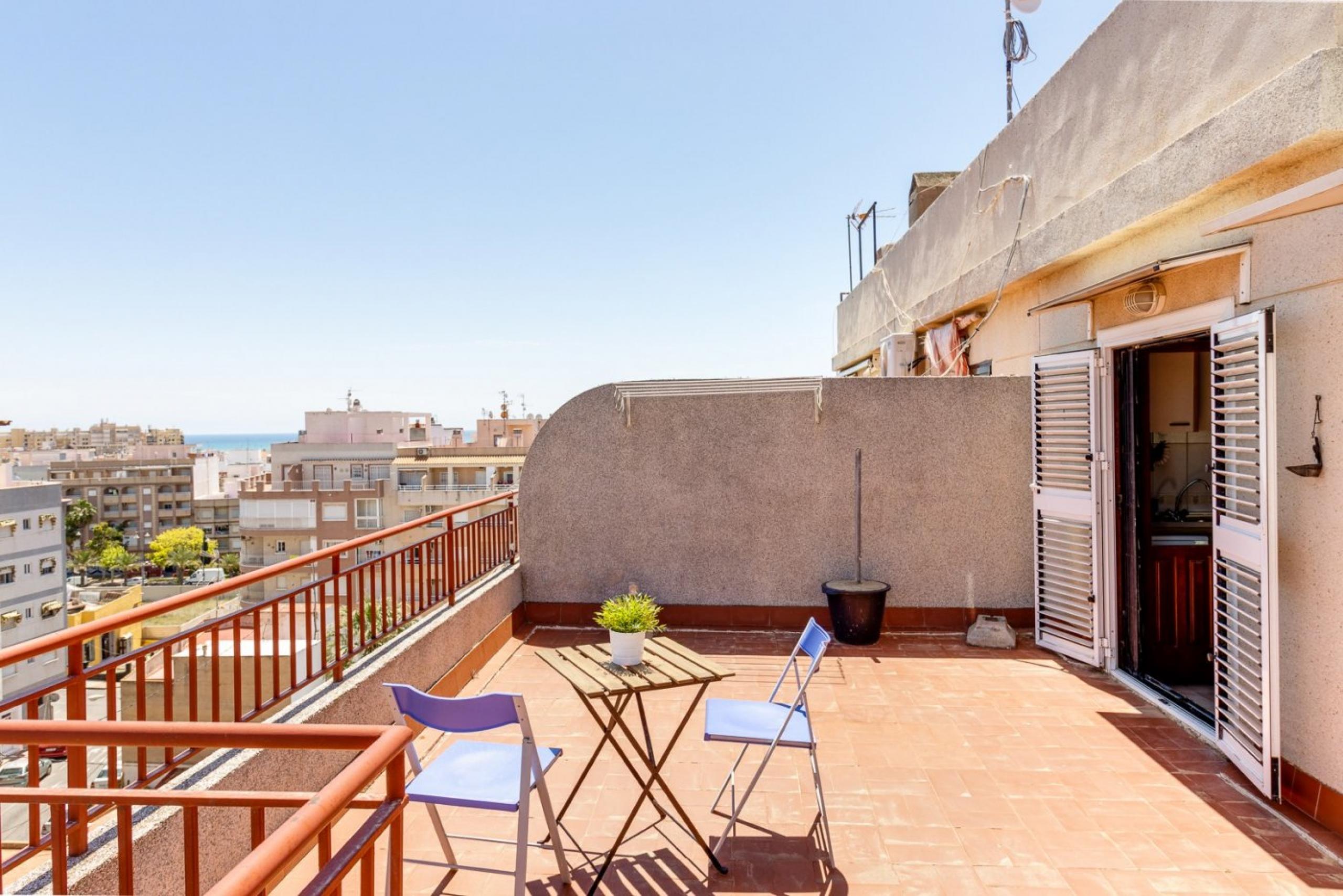 Une terrasse à vivre et une vue à la semelle