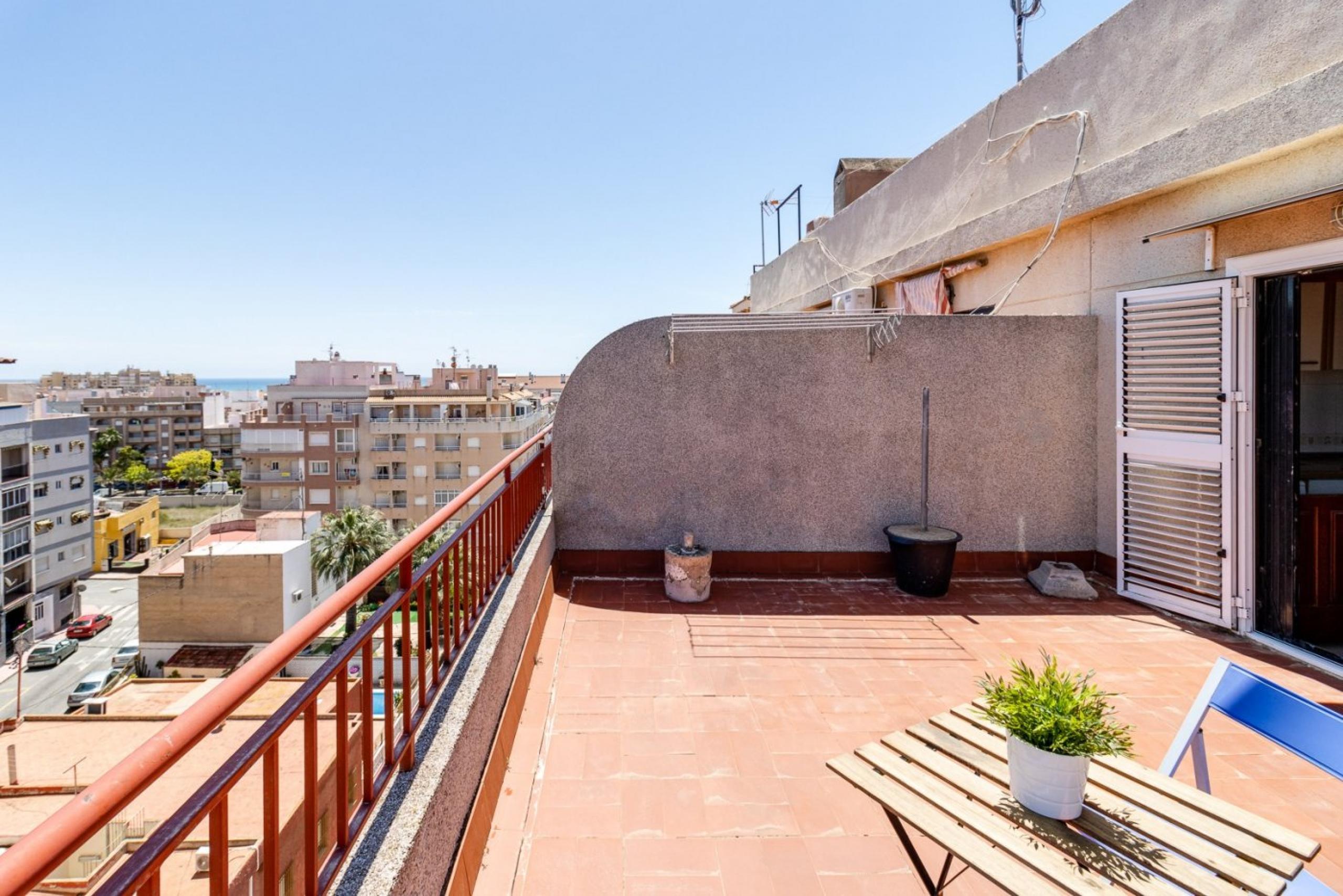 Une terrasse à vivre et une vue à la semelle