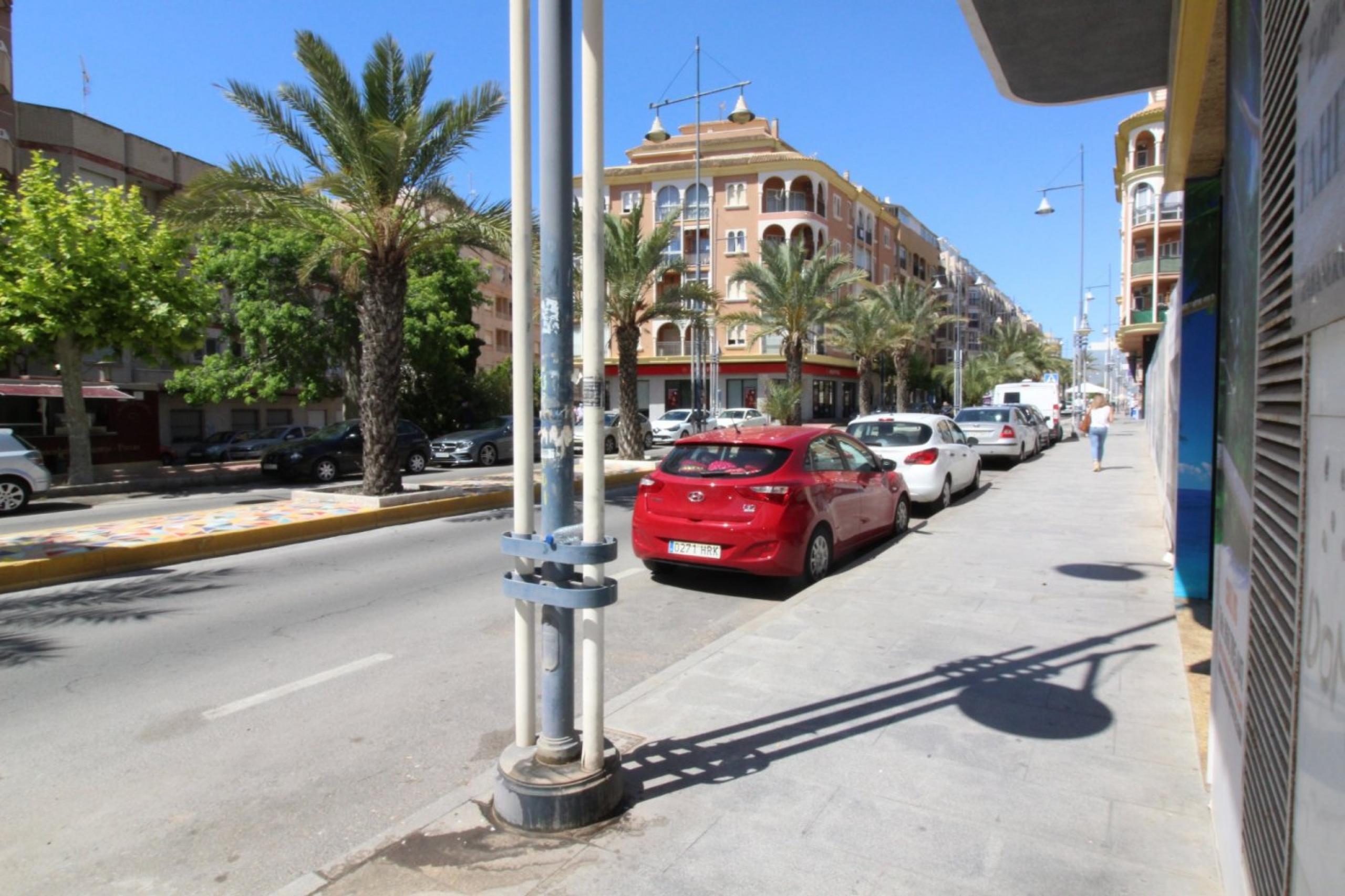 Magnifique appartement d'orientation sud avec terrasse à av. Havaneras 200 m de Playa del Cura