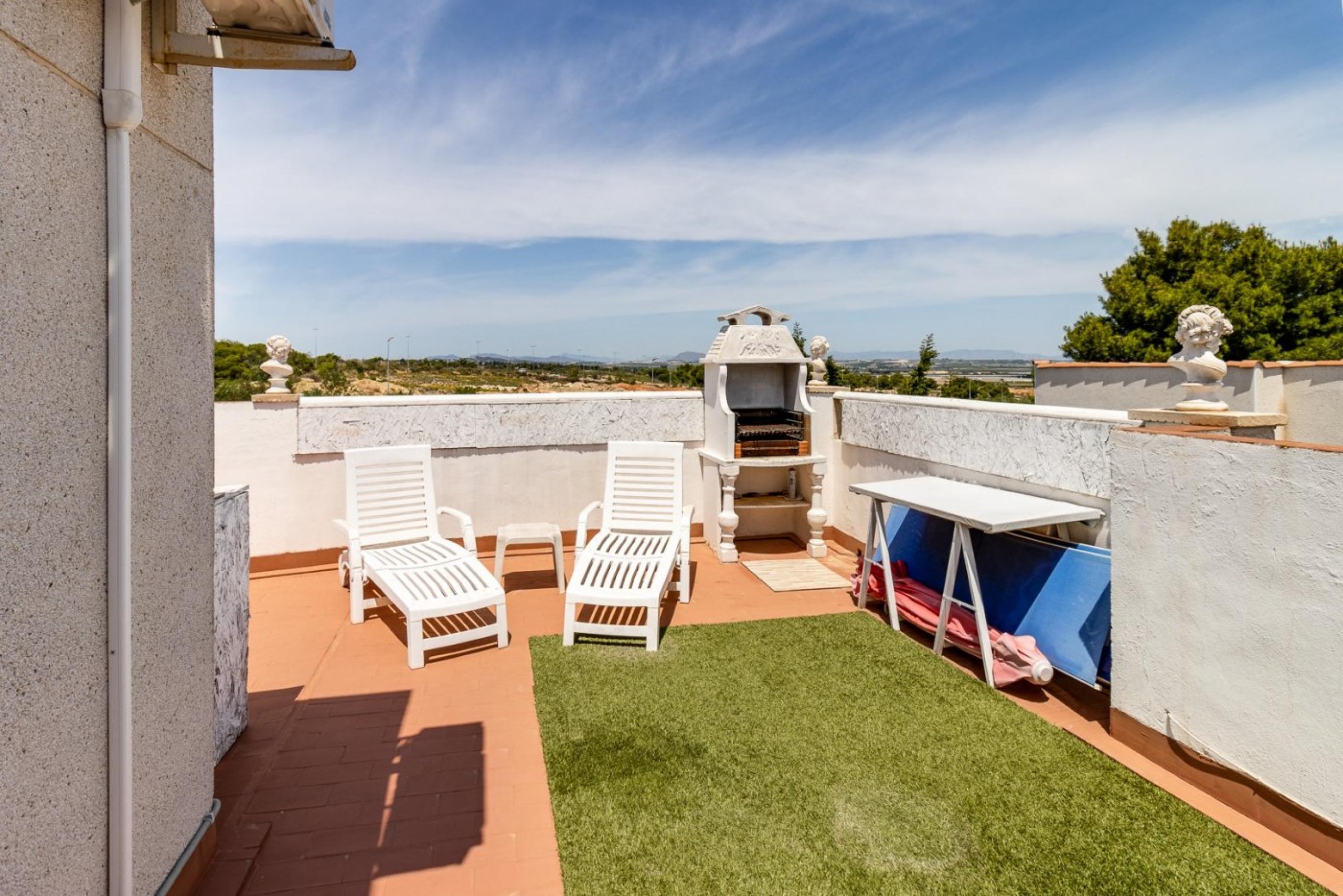 Chalet sur les balcons, 3 chambres à coucher. + Jardin + Solarium + Deux superbes piscines