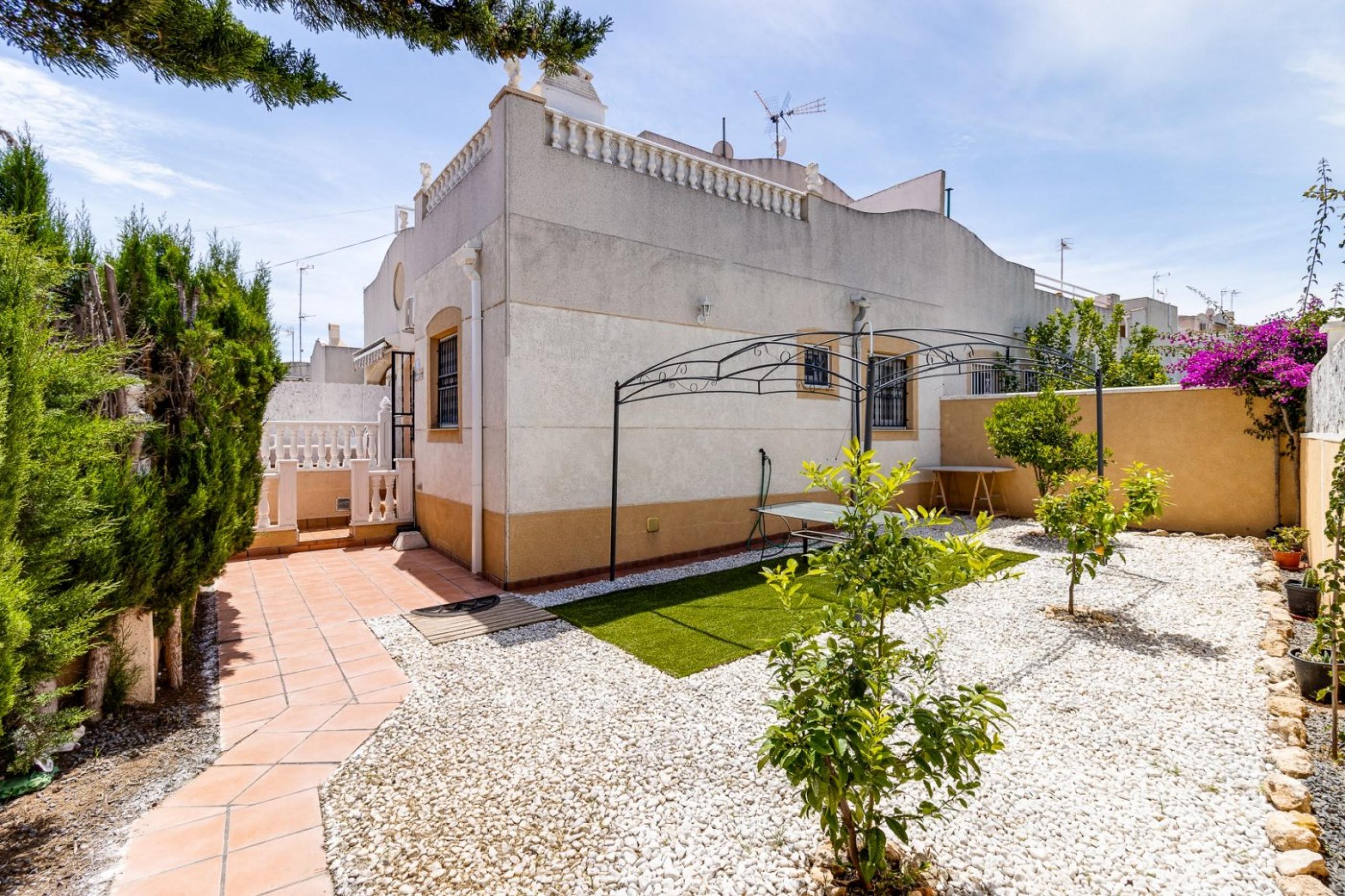 Chalet sur les balcons, 3 chambres à coucher. + Jardin + Solarium + Deux superbes piscines