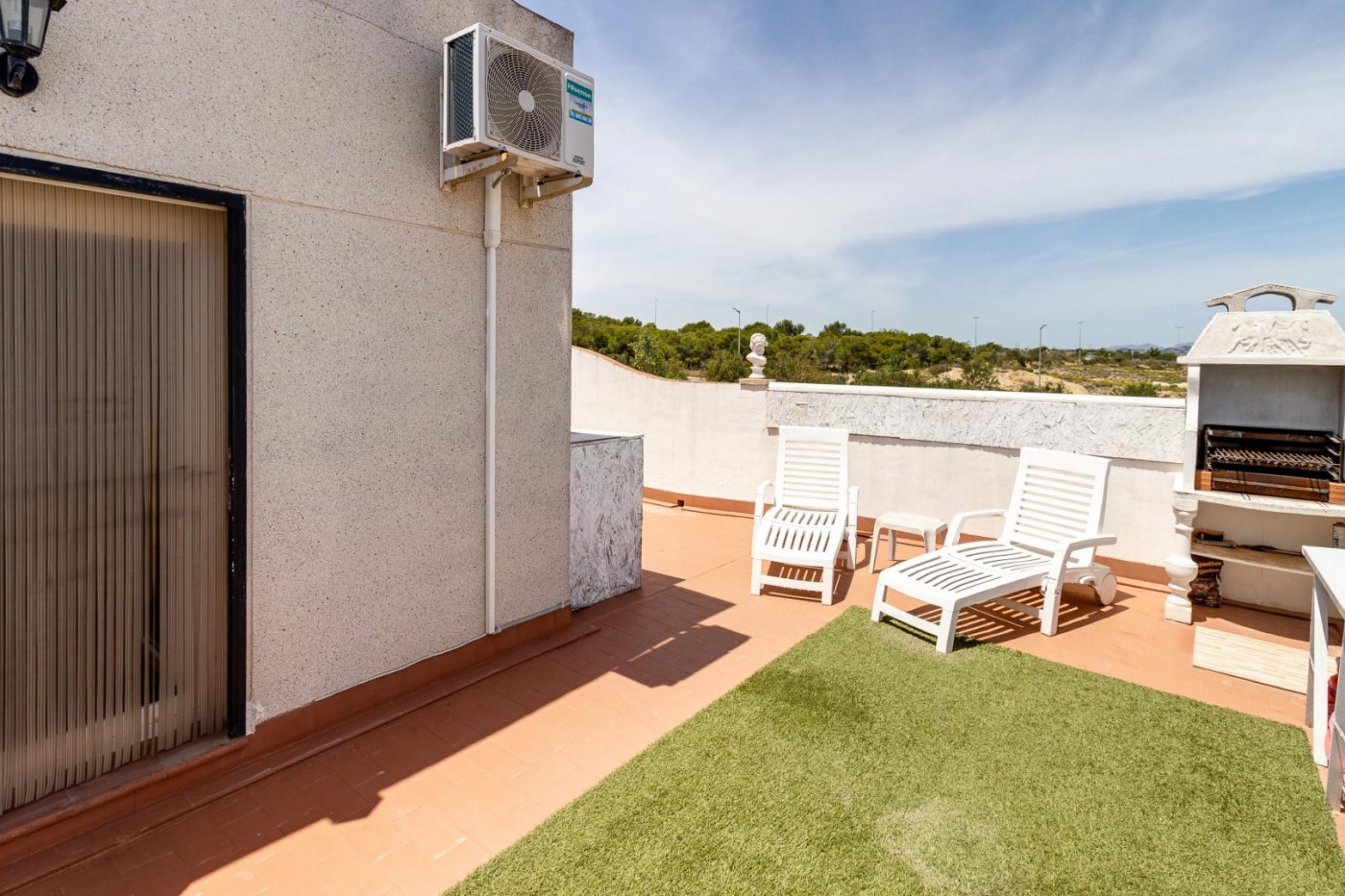 Chalet sur les balcons, 3 chambres à coucher. + Jardin + Solarium + Deux superbes piscines