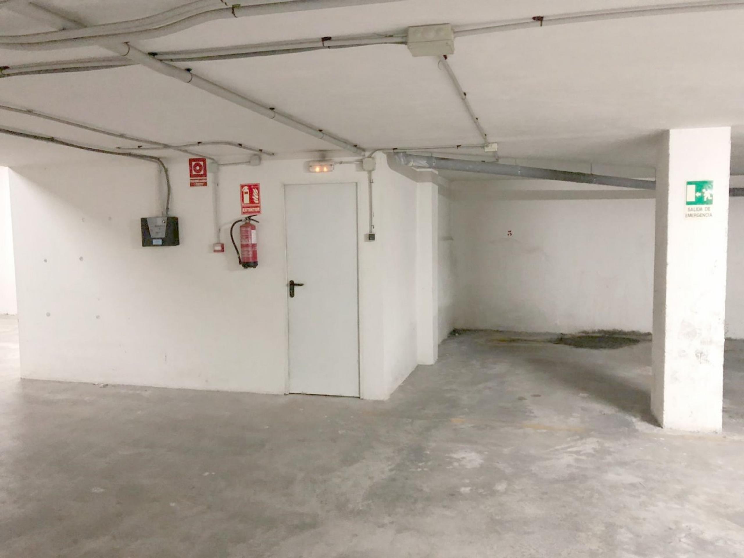 Garage au centre