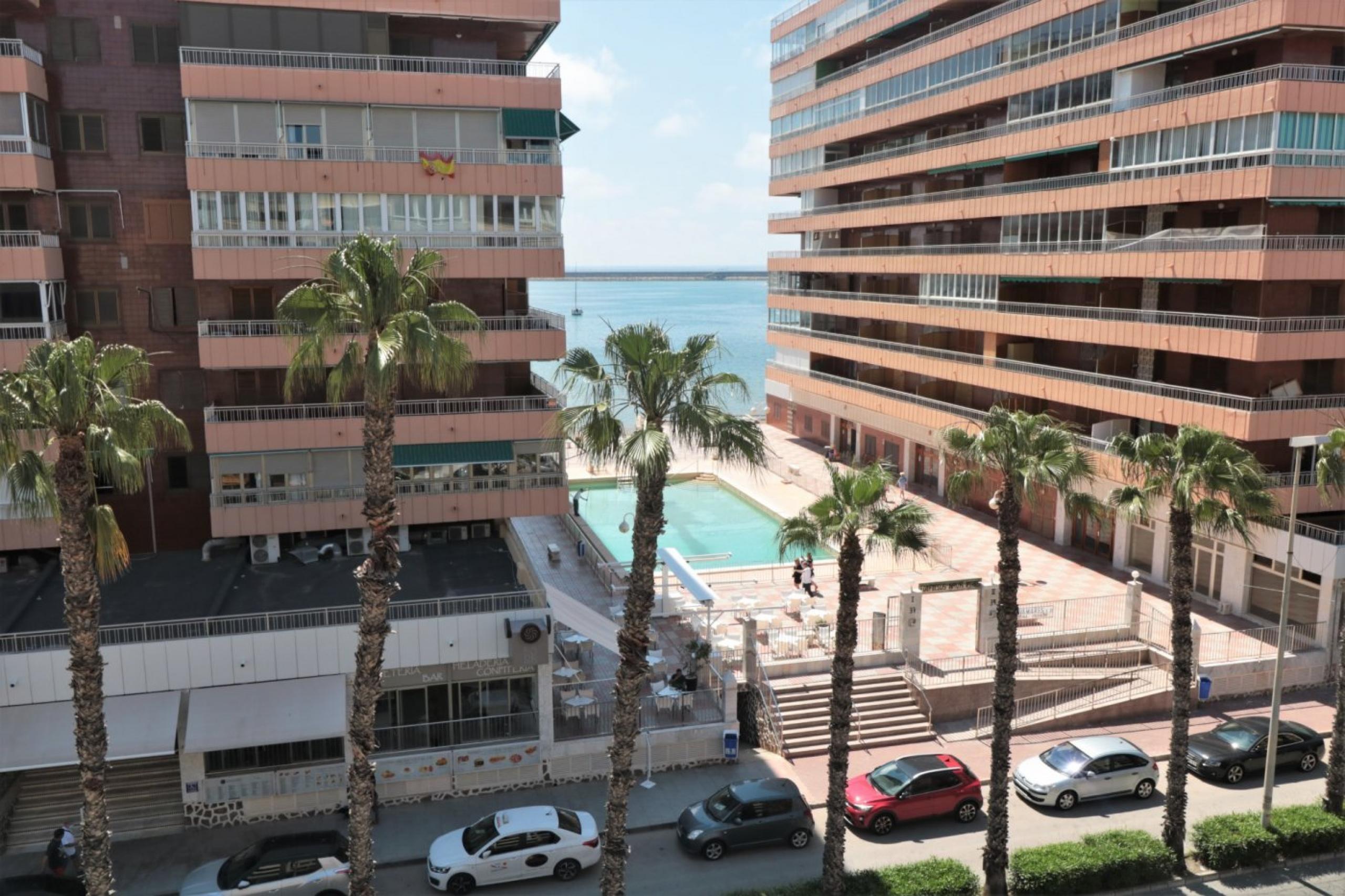 Appartement spacieux avec vue sur la mer