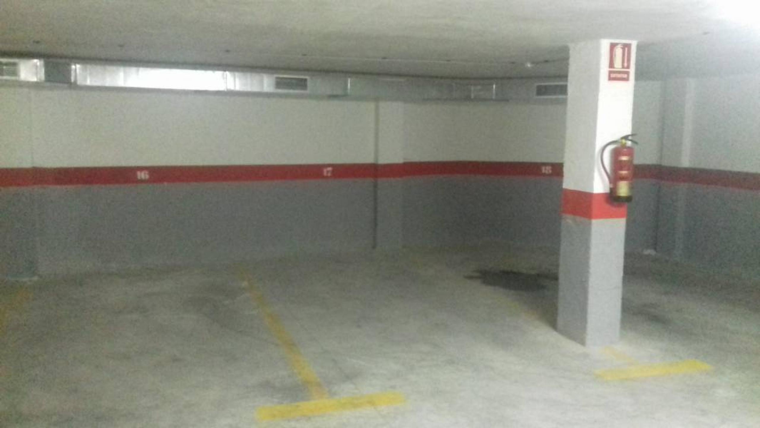 Garage dans la rue des gaz, bâtiment La Plaza, Torrevieja