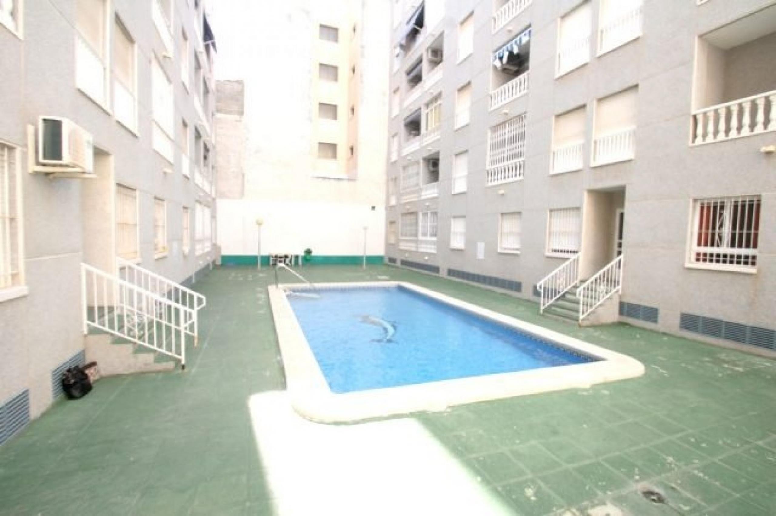 Appartement 2 chambres + Piscine, 400 mètres de la plage de Los Locos, à Torrevieja