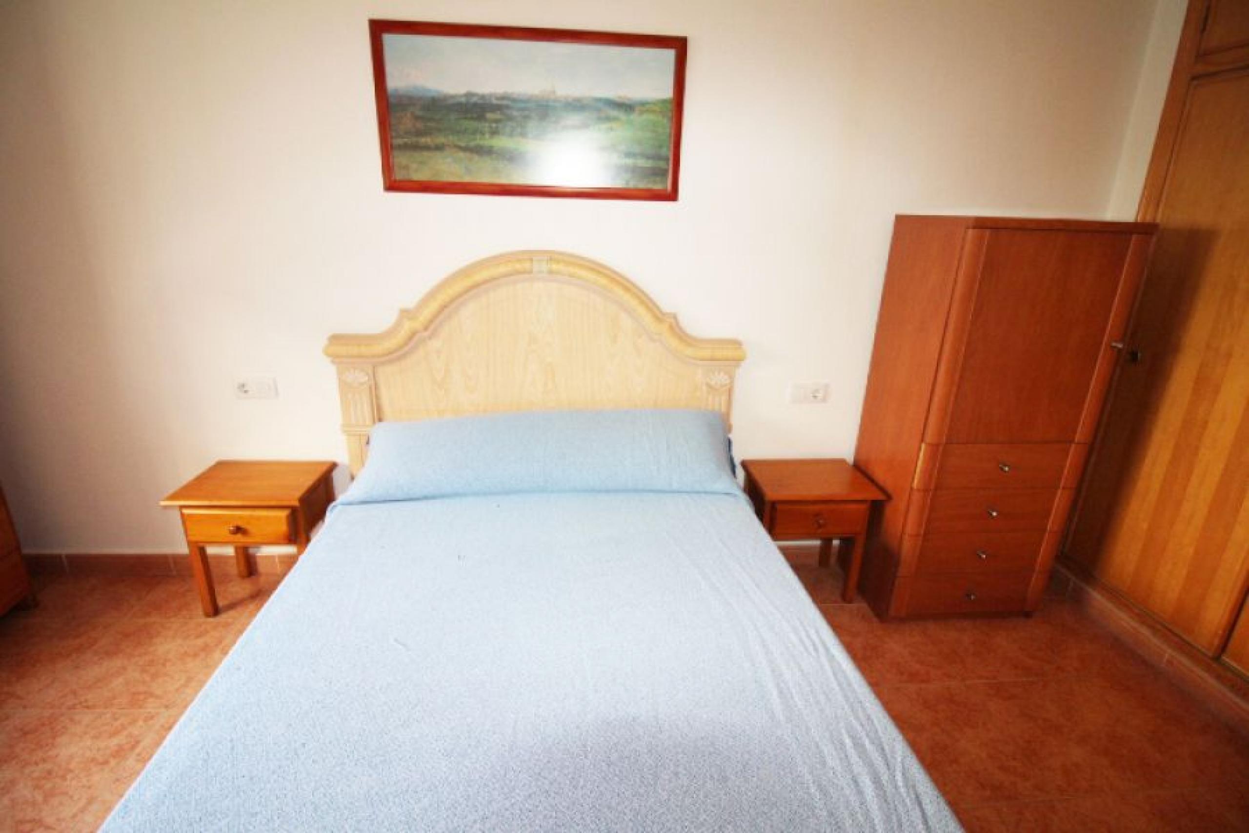 1 appartement de chambre double et 1 salle de bain complète dans le centre