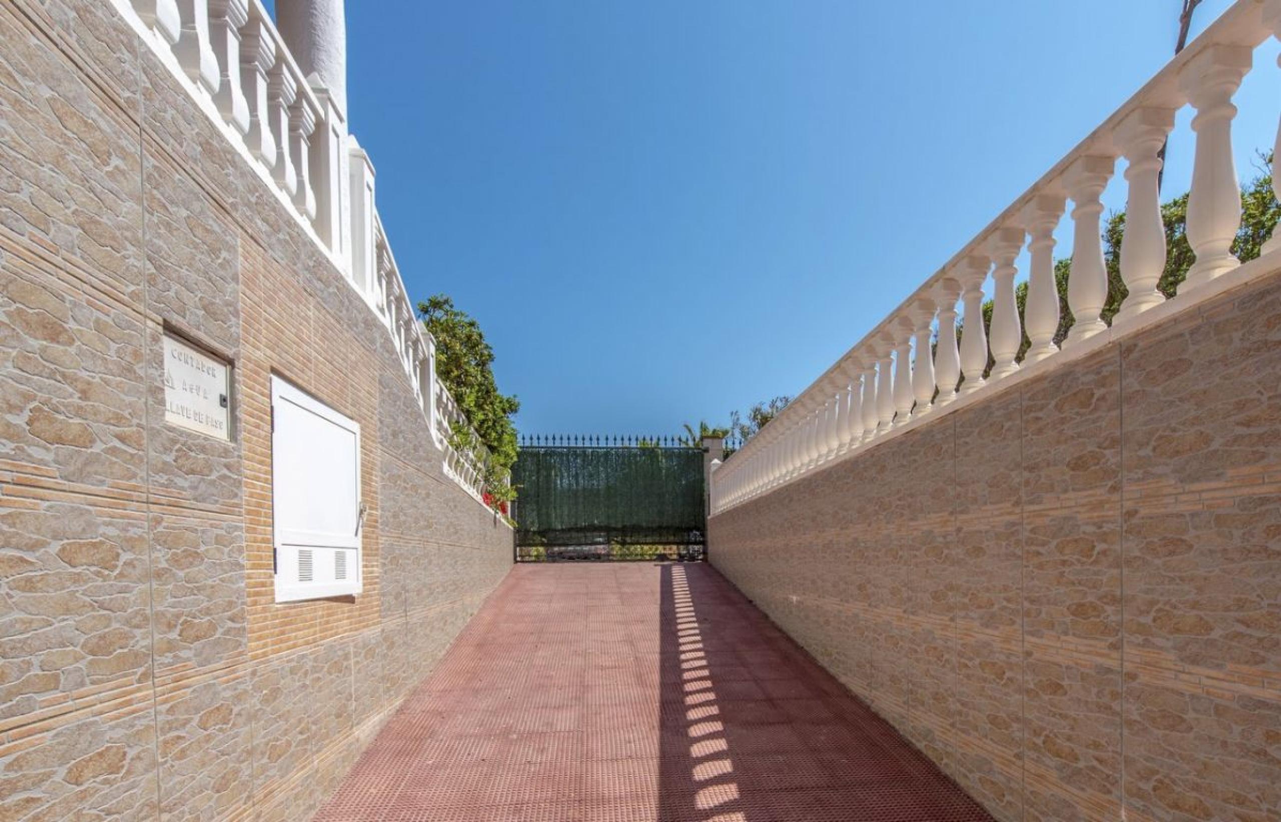 Plage de la villa de luxe de La Mata. Urbanisation privée