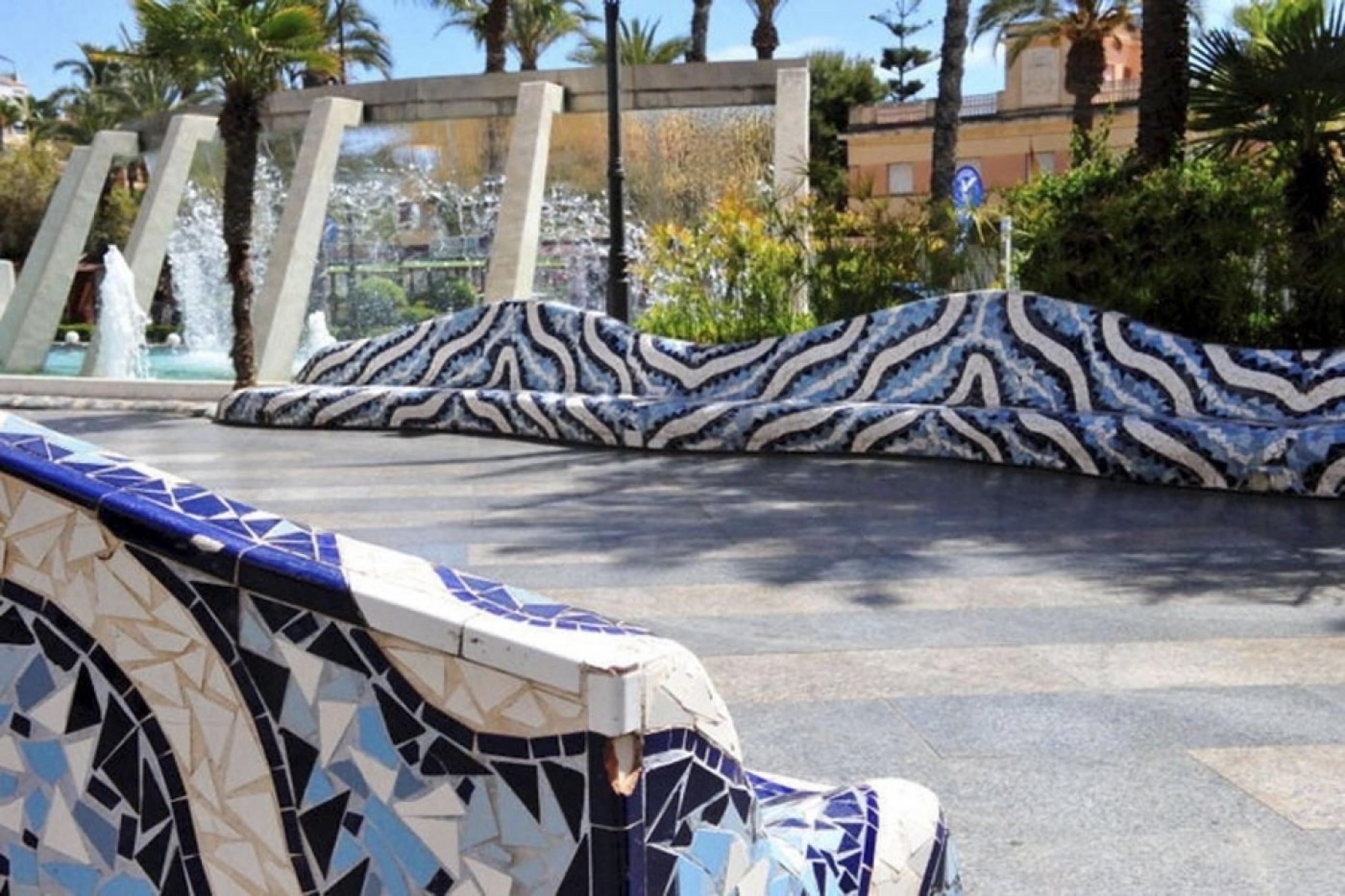 Ã Tico avec solarium privé au centre des qualités de luxe Torrevieja