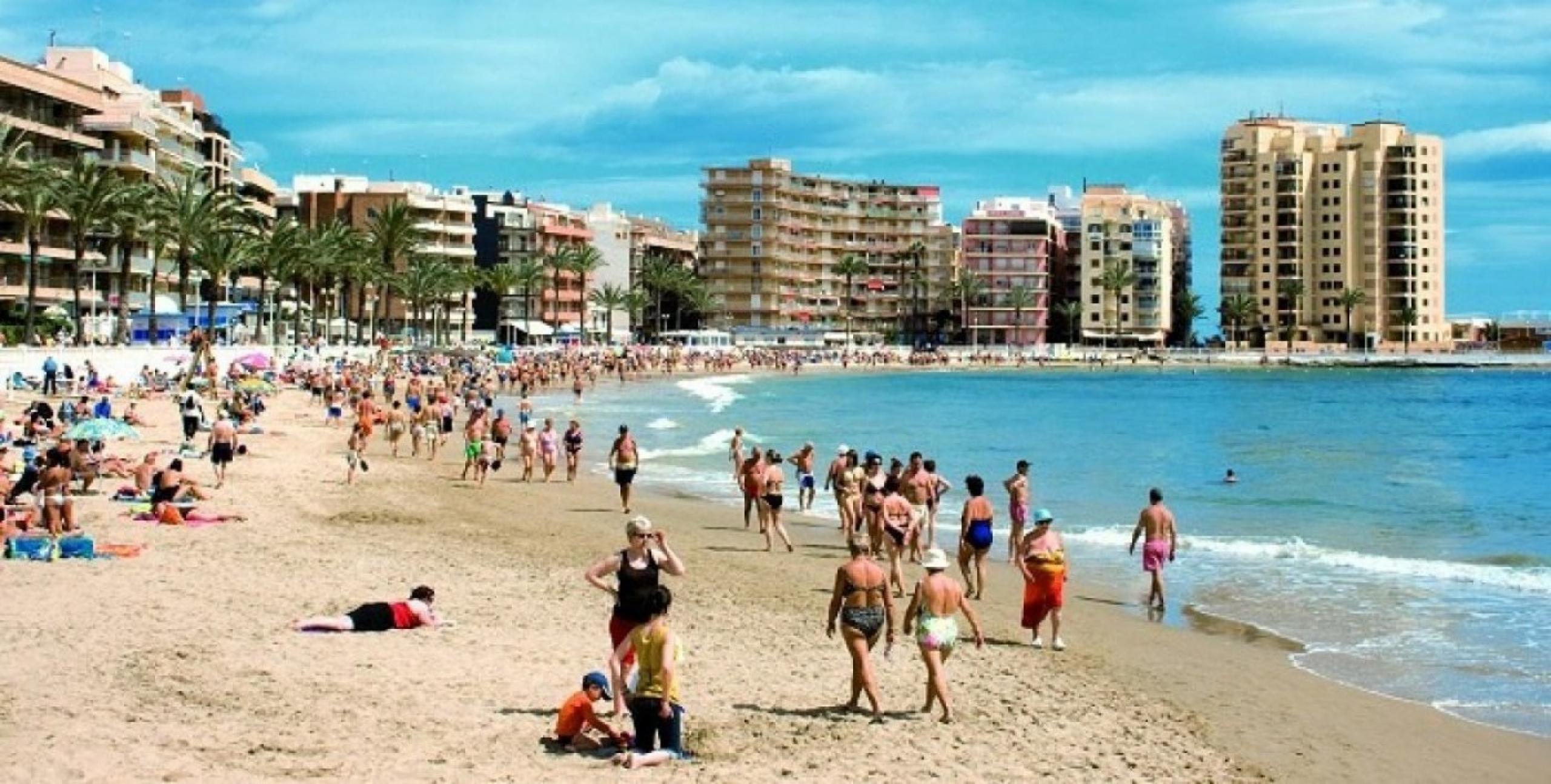 Ã Tico avec solarium privé au centre des qualités de luxe Torrevieja