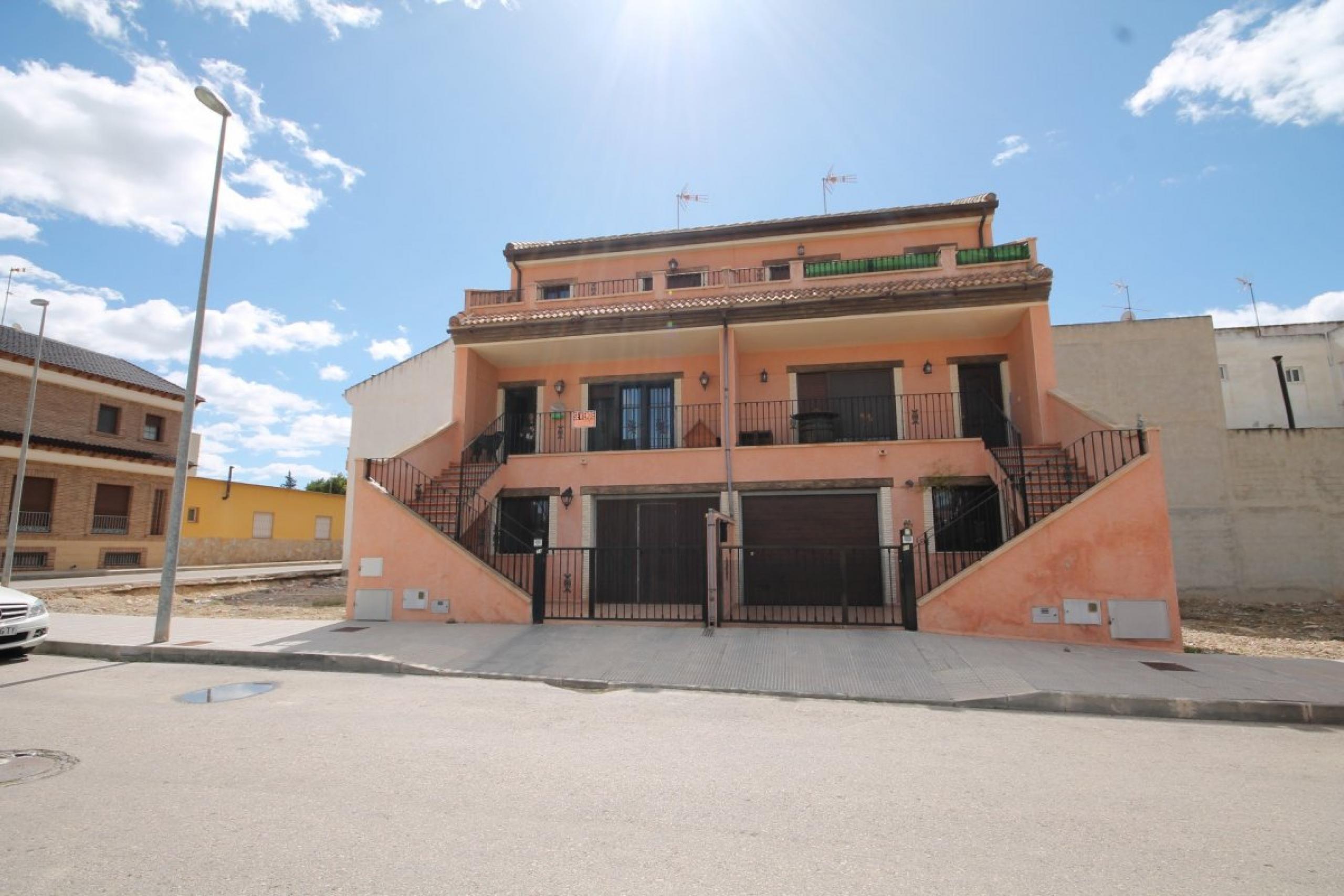 Bungalow à Benjuzar.