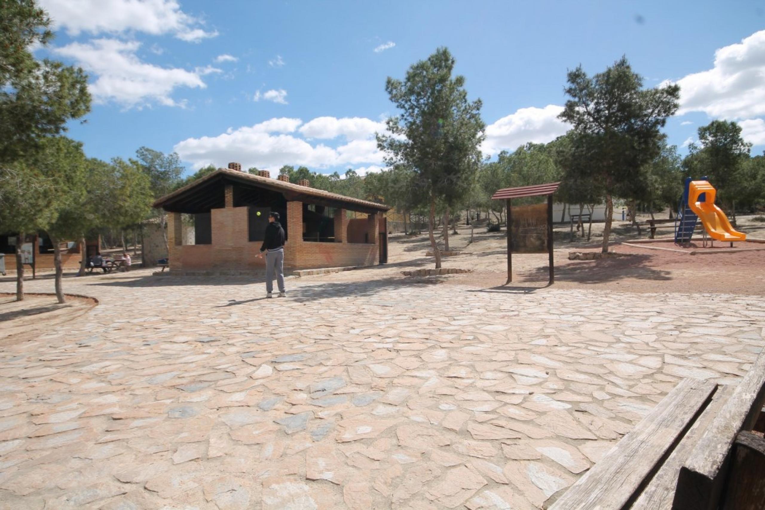 Bungalow à Benjuzar.