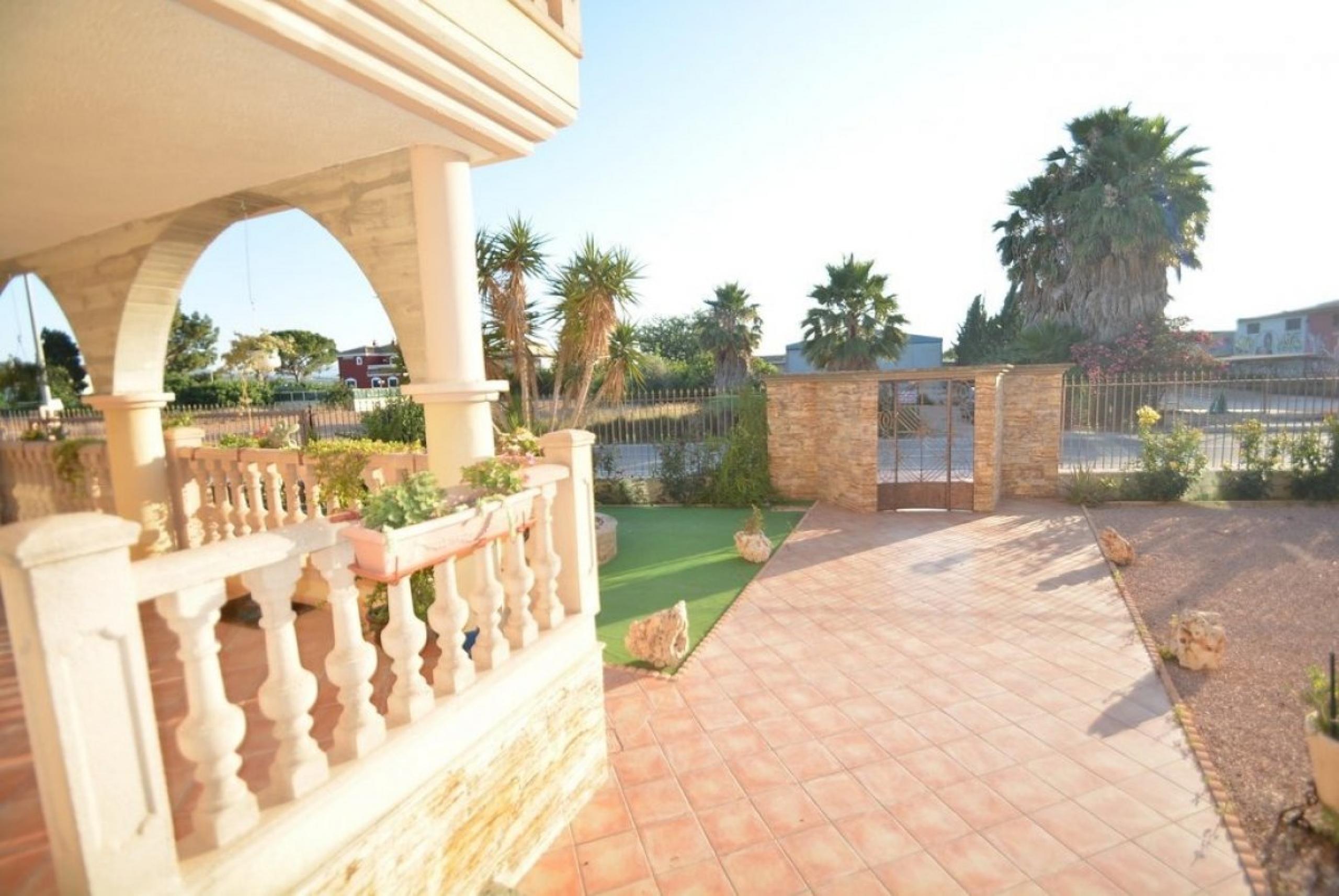 Superbe villa à Orihuela. Rourid Road. 615 m2. Construit, 2 500 m2. de la parcelle