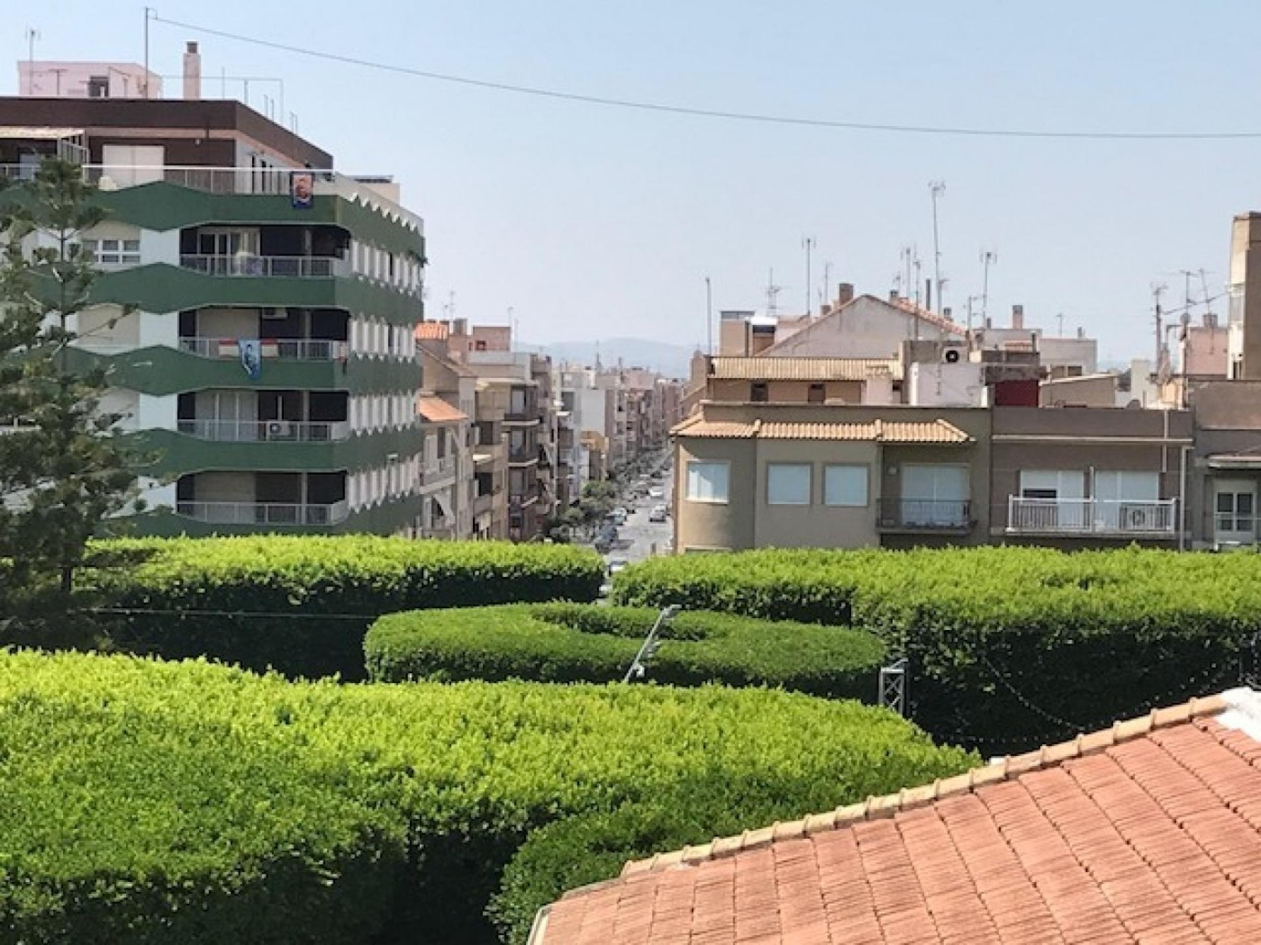 Atico Medium à Plaza Constitucion Moderne Nouveau Nouveau