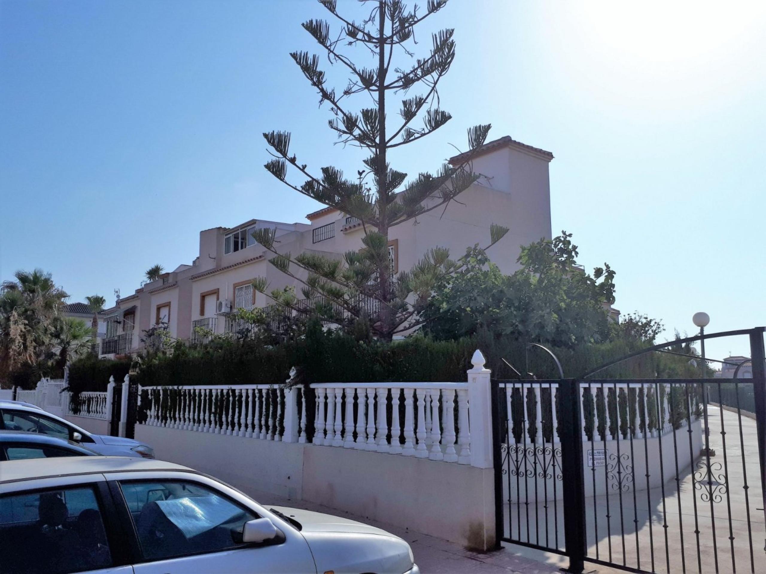 Duplex avec piscine à 5 minutes de la plage