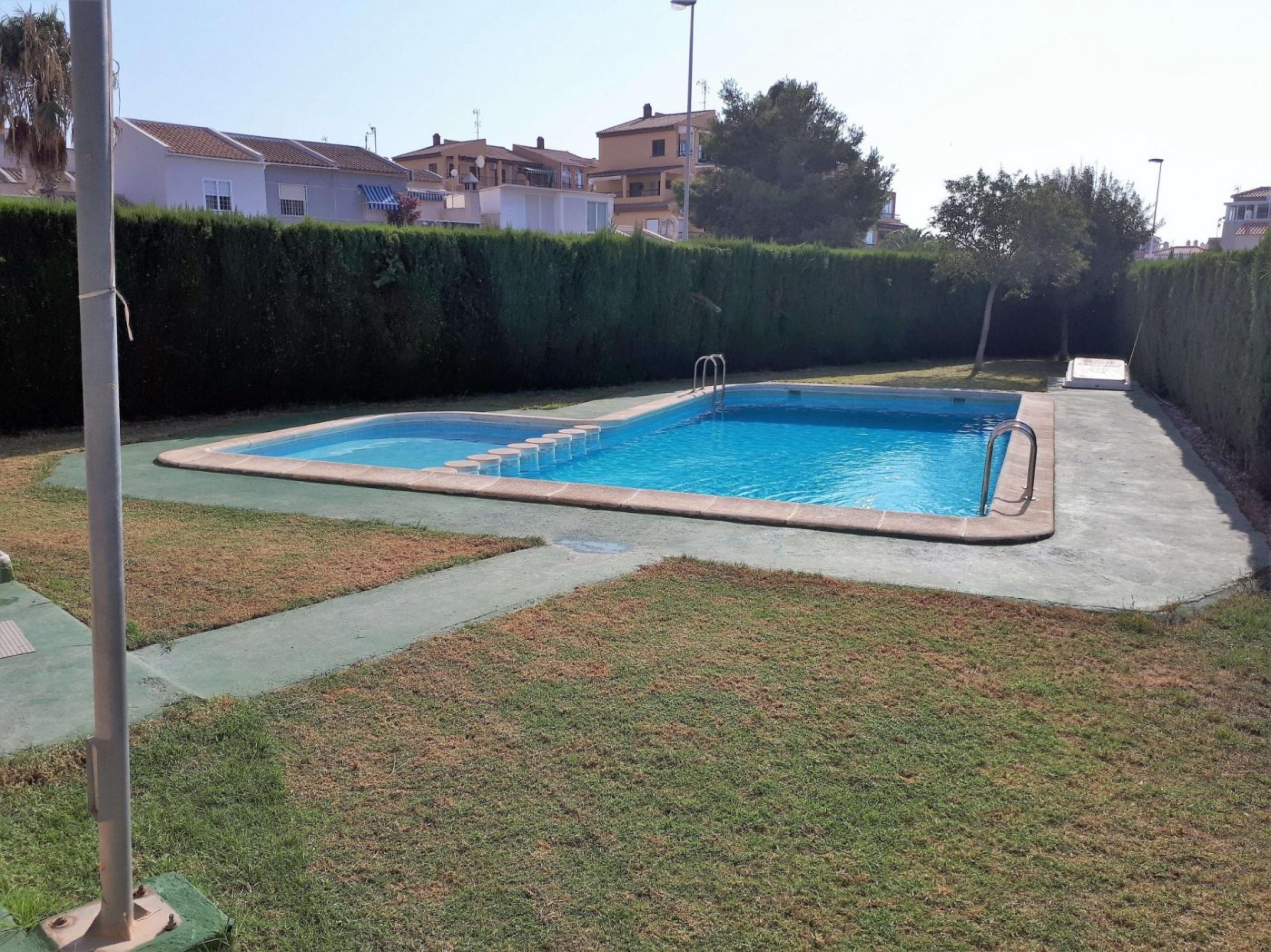 Duplex avec piscine à 5 minutes de la plage