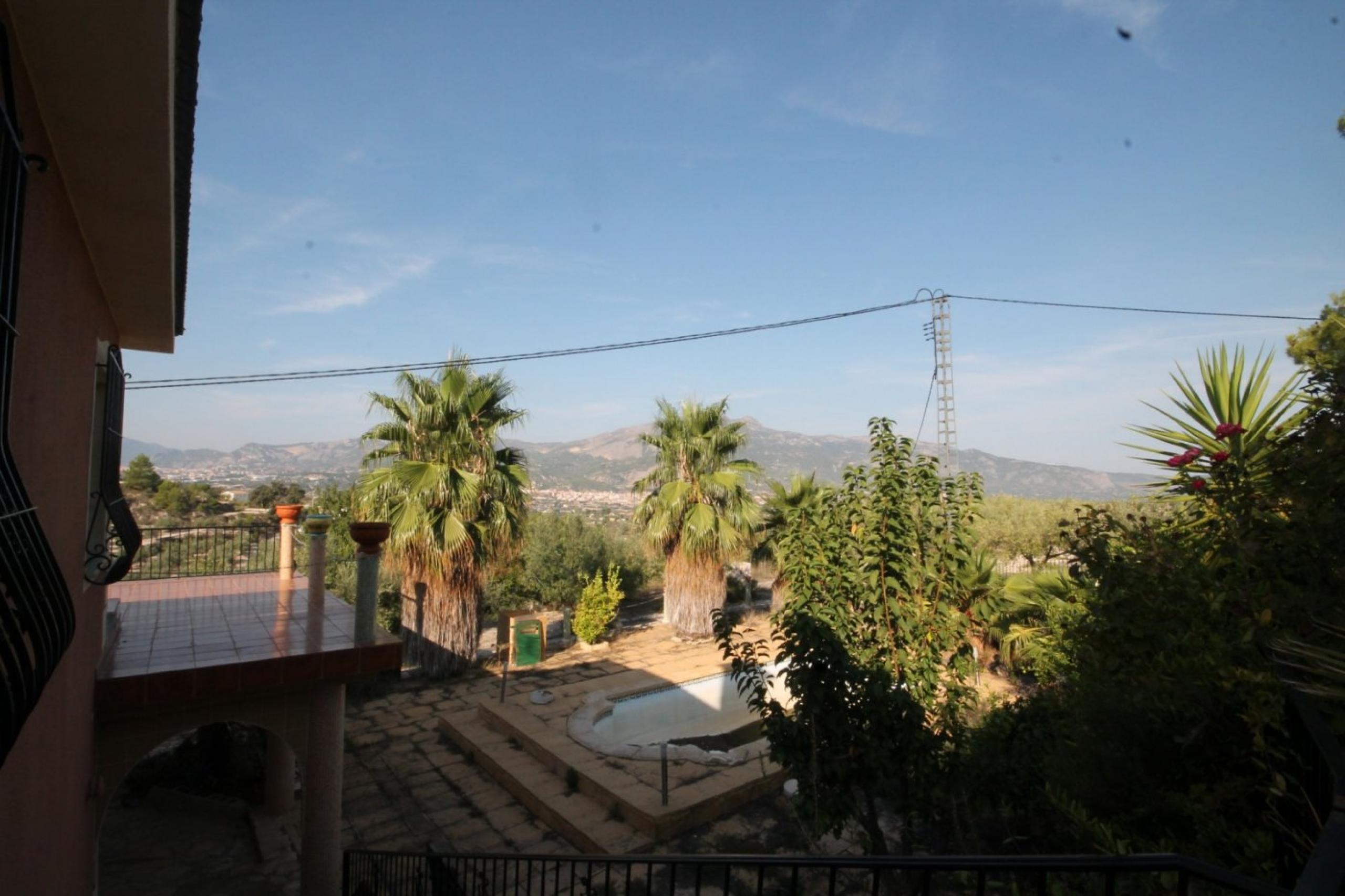 Finca avec maison et vue sur la montagne