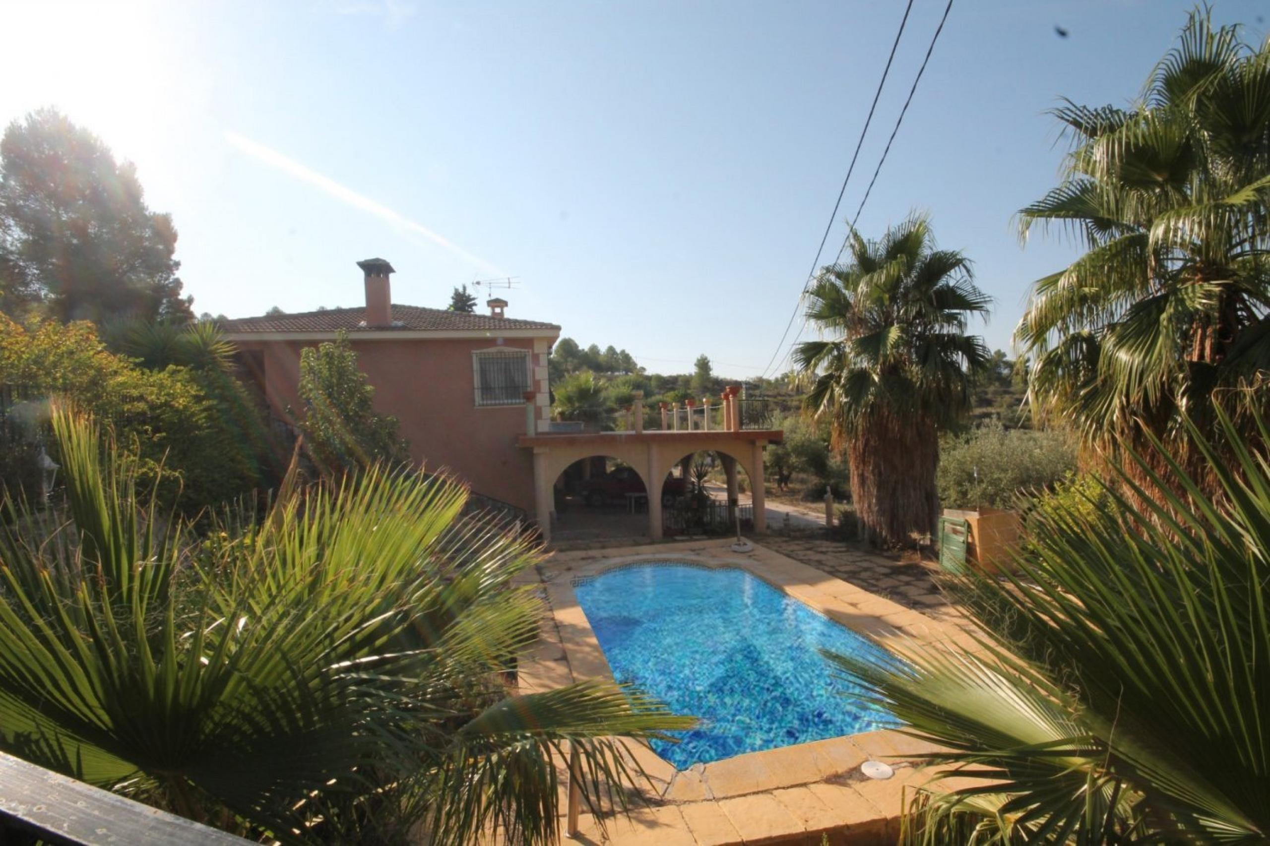 Finca avec maison et vue sur la montagne