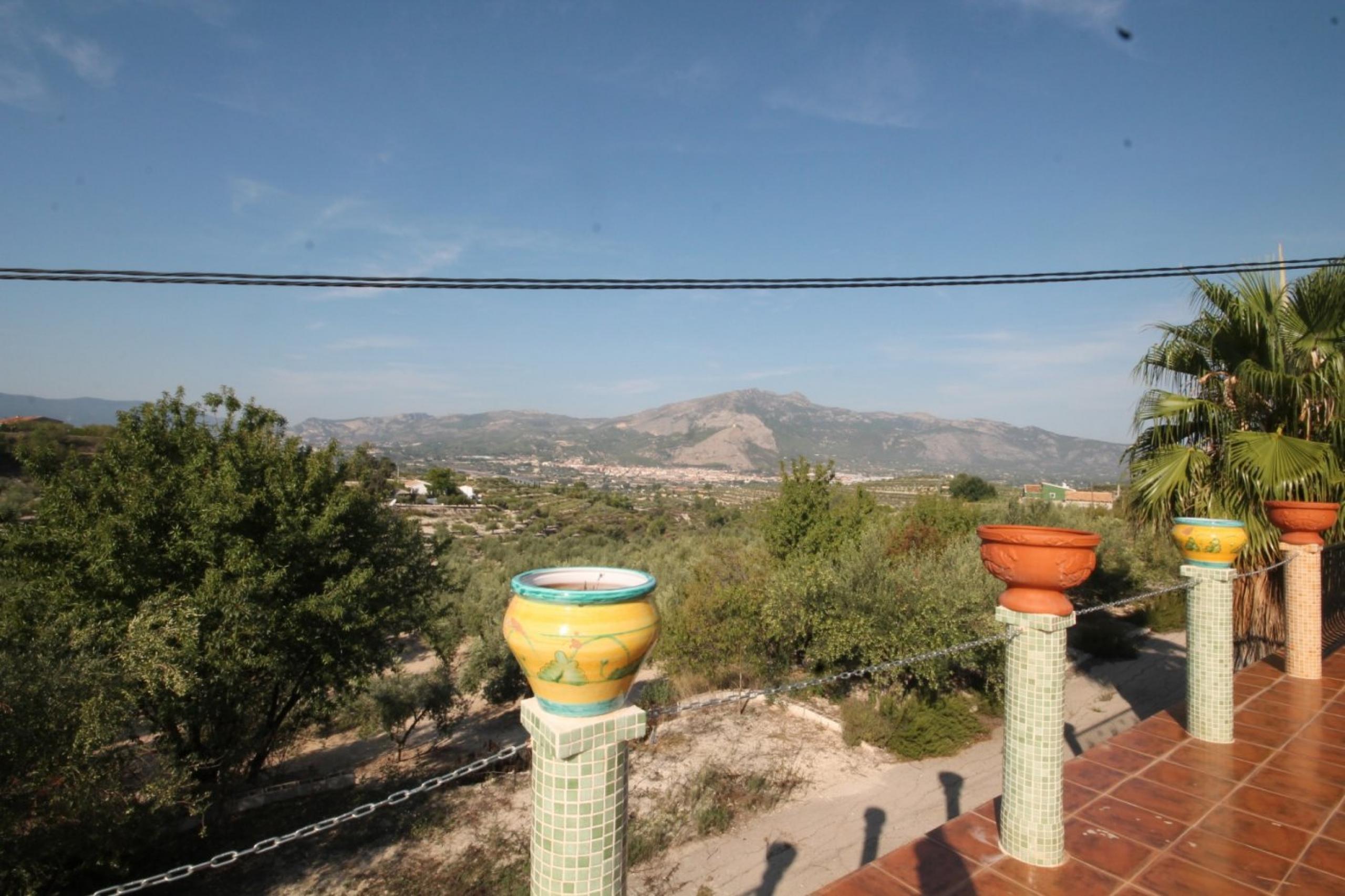 Finca avec maison et vue sur la montagne