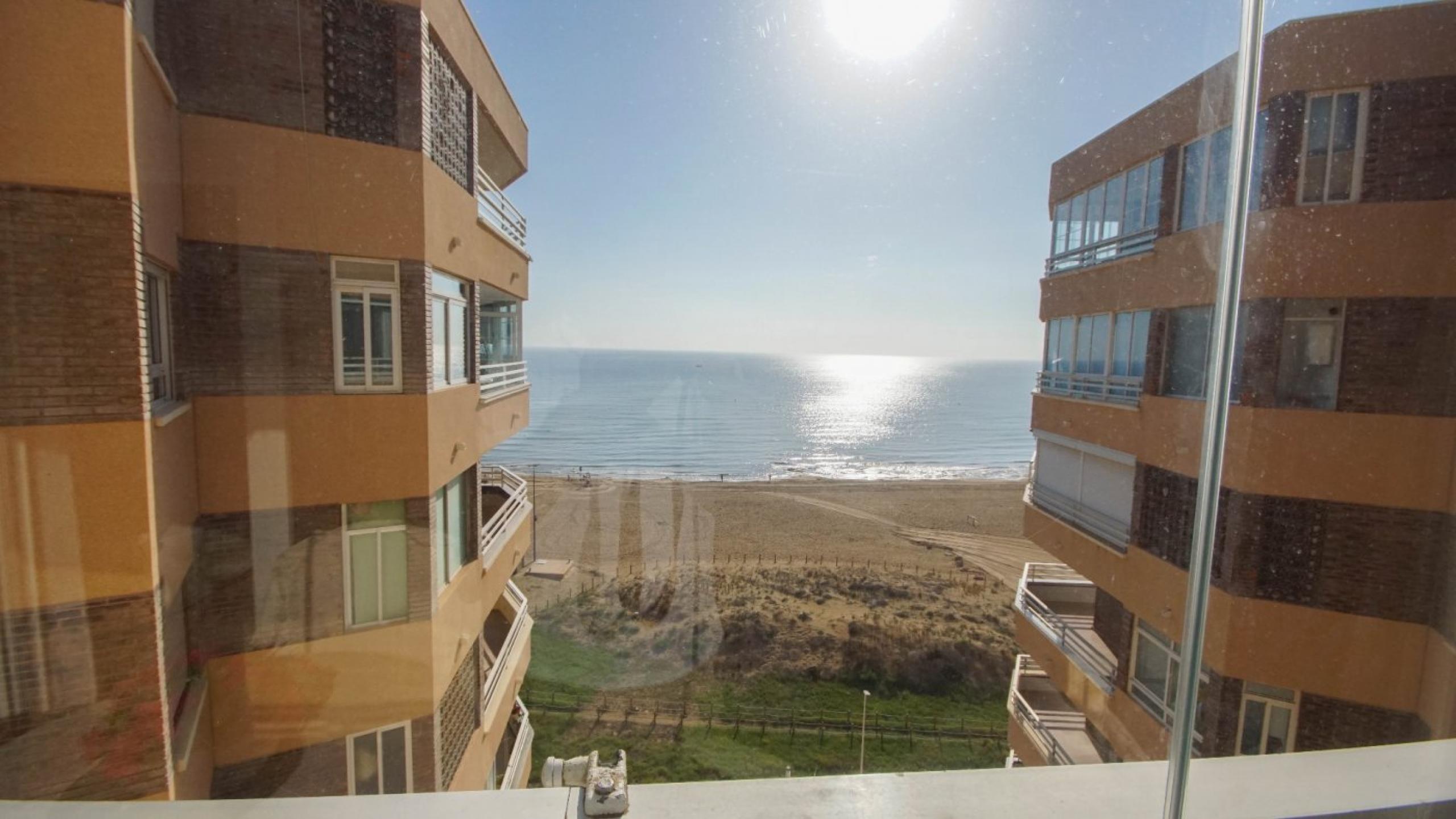 Superbe appartement avec vue sur la plage !!