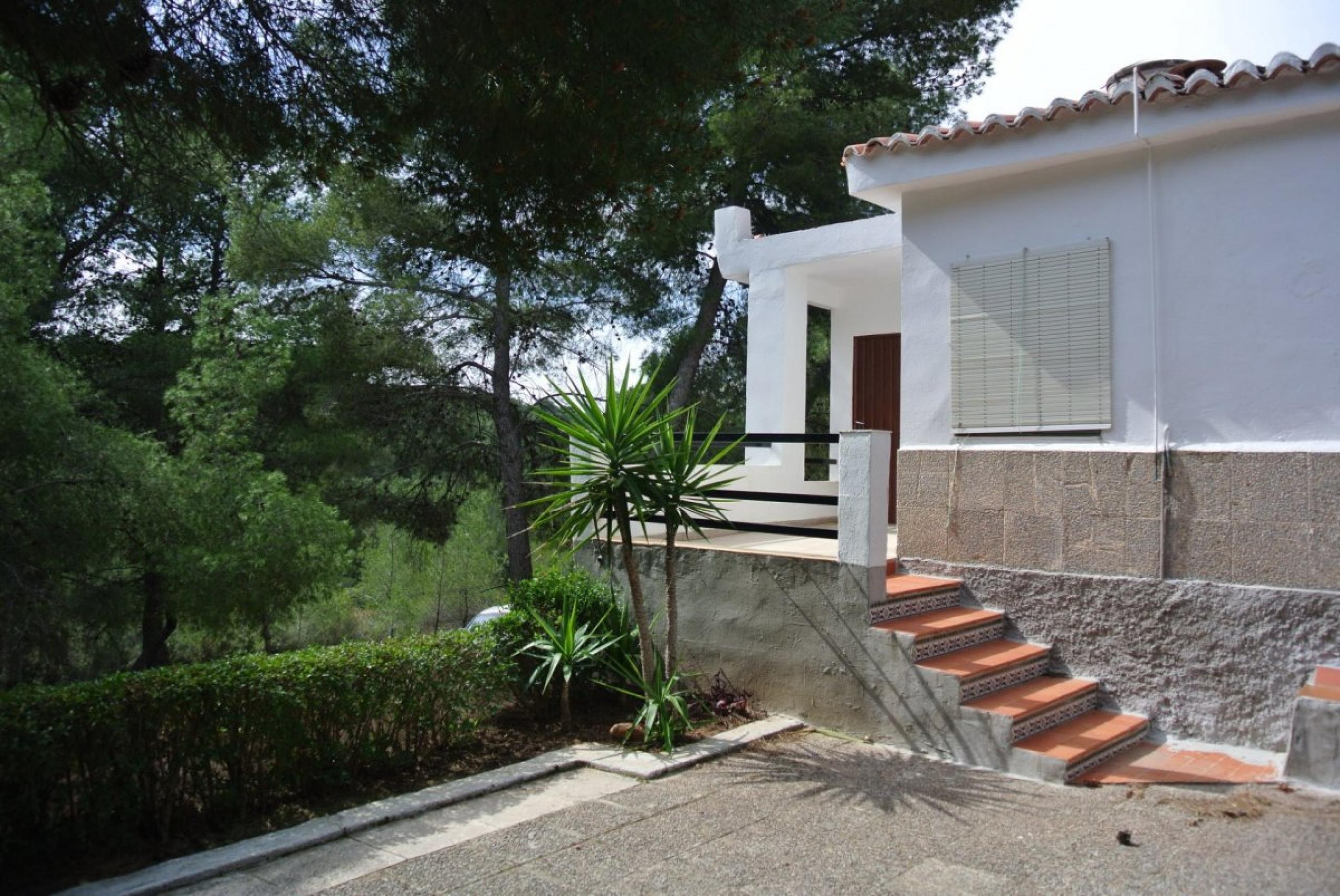 Terrain avec cottage à Nazelra (Valence)