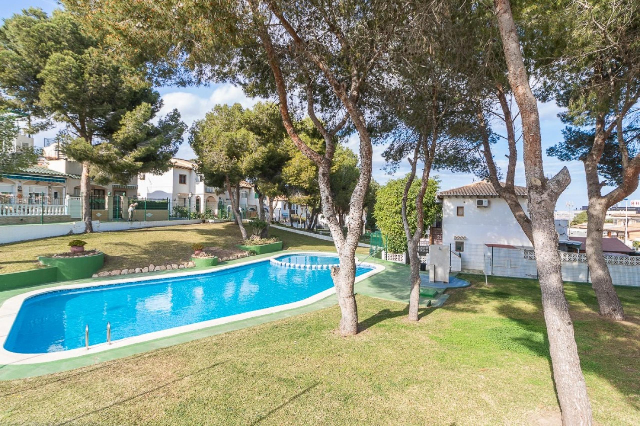 Bungalow au rez-de-chaussée dans le lac Jardin