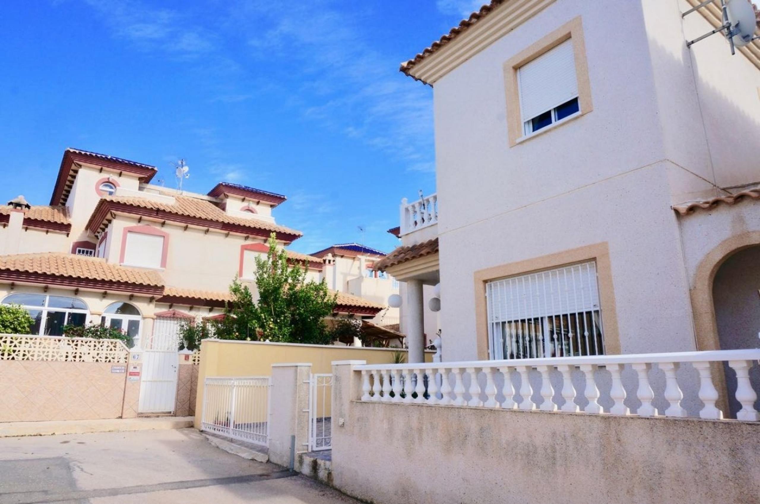 Chalet indépendant à Playa Flamenca