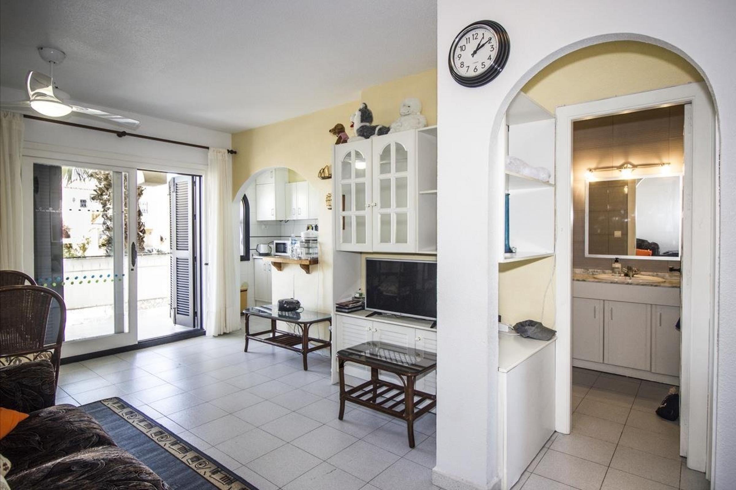 Appartement à Torre del Moro avec vue sur la piscine et la mer