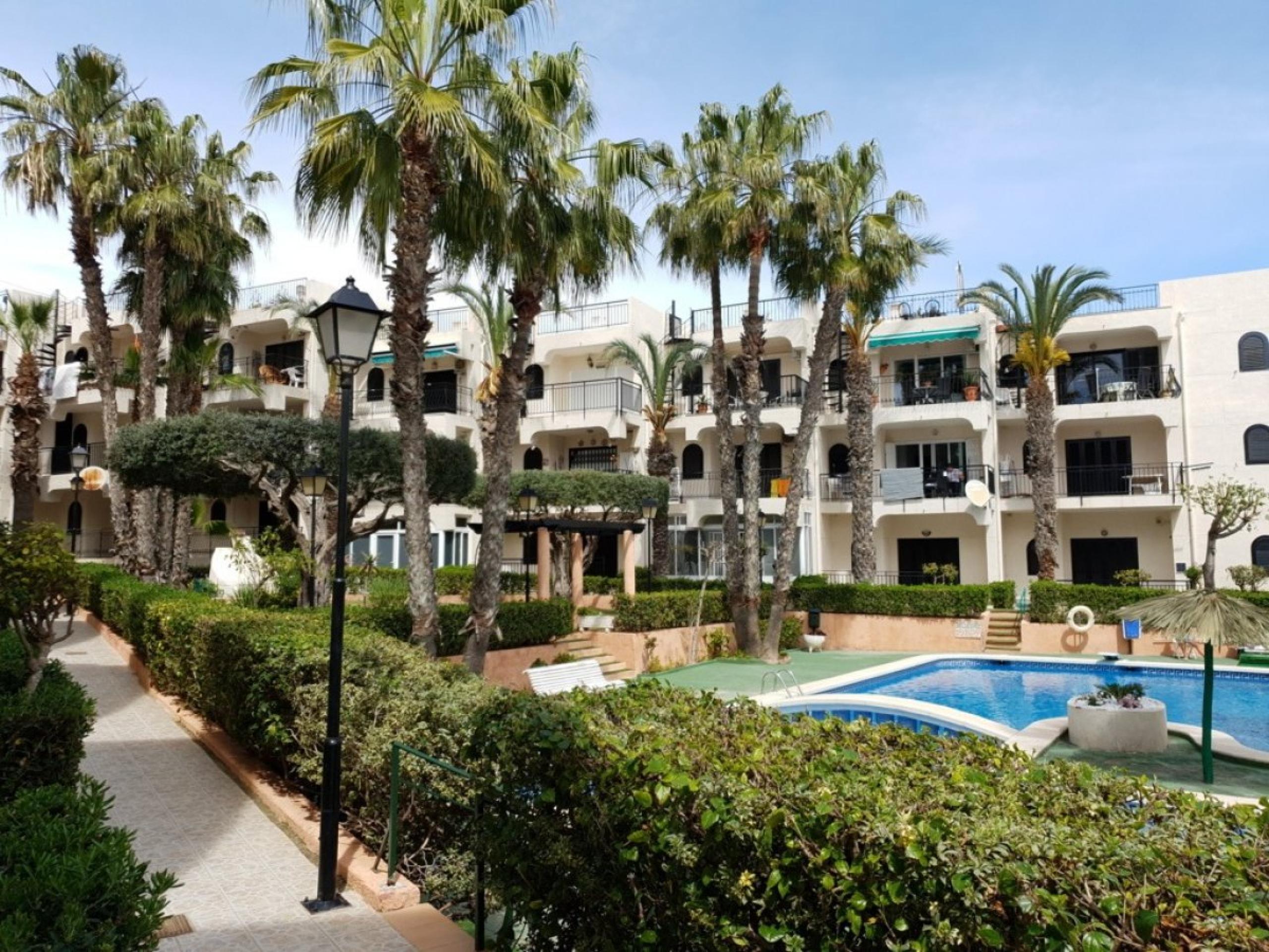 Appartement à Torre del Moro avec vue sur la piscine et la mer