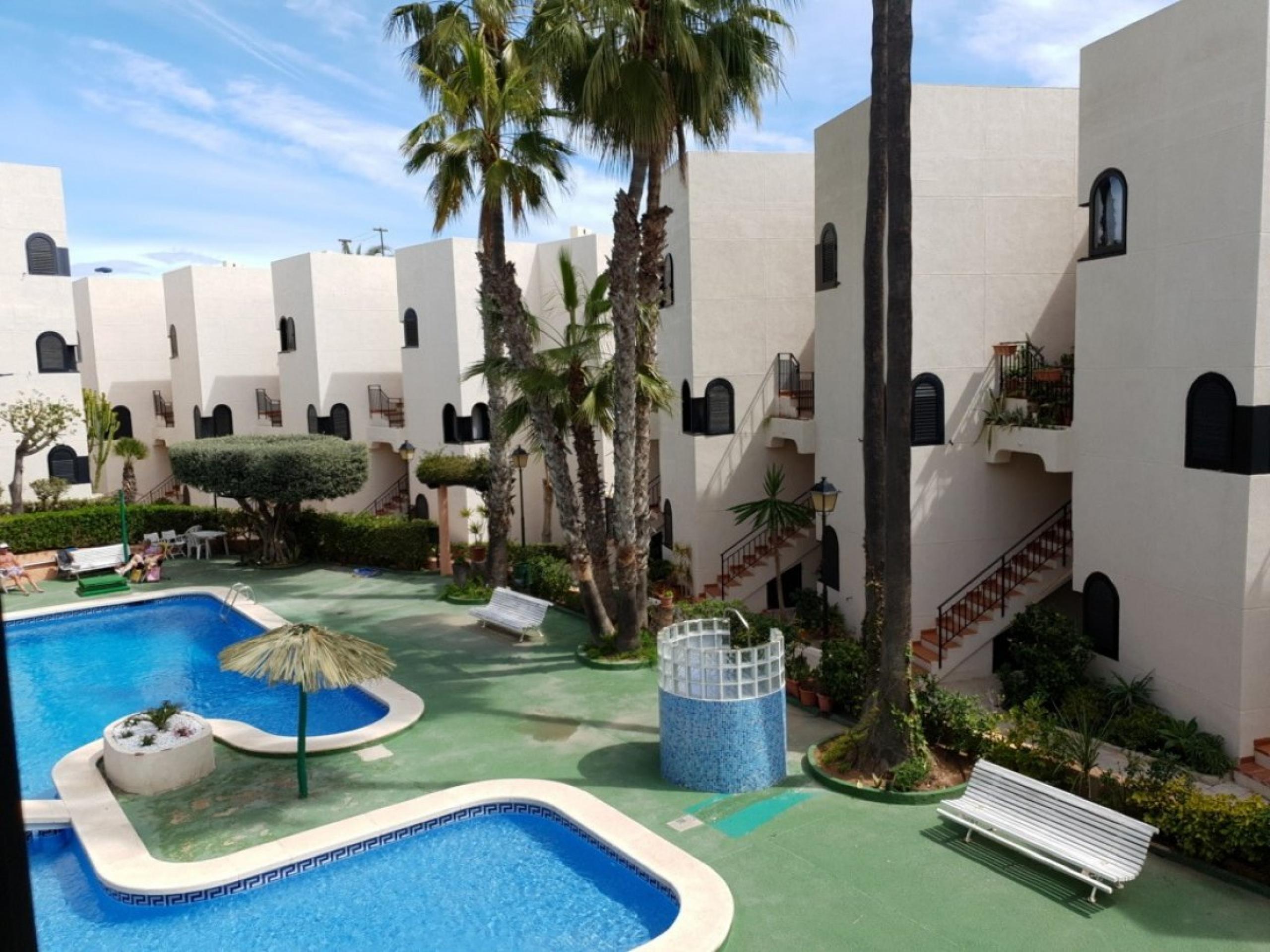 Appartement à Torre del Moro avec vue sur la piscine et la mer