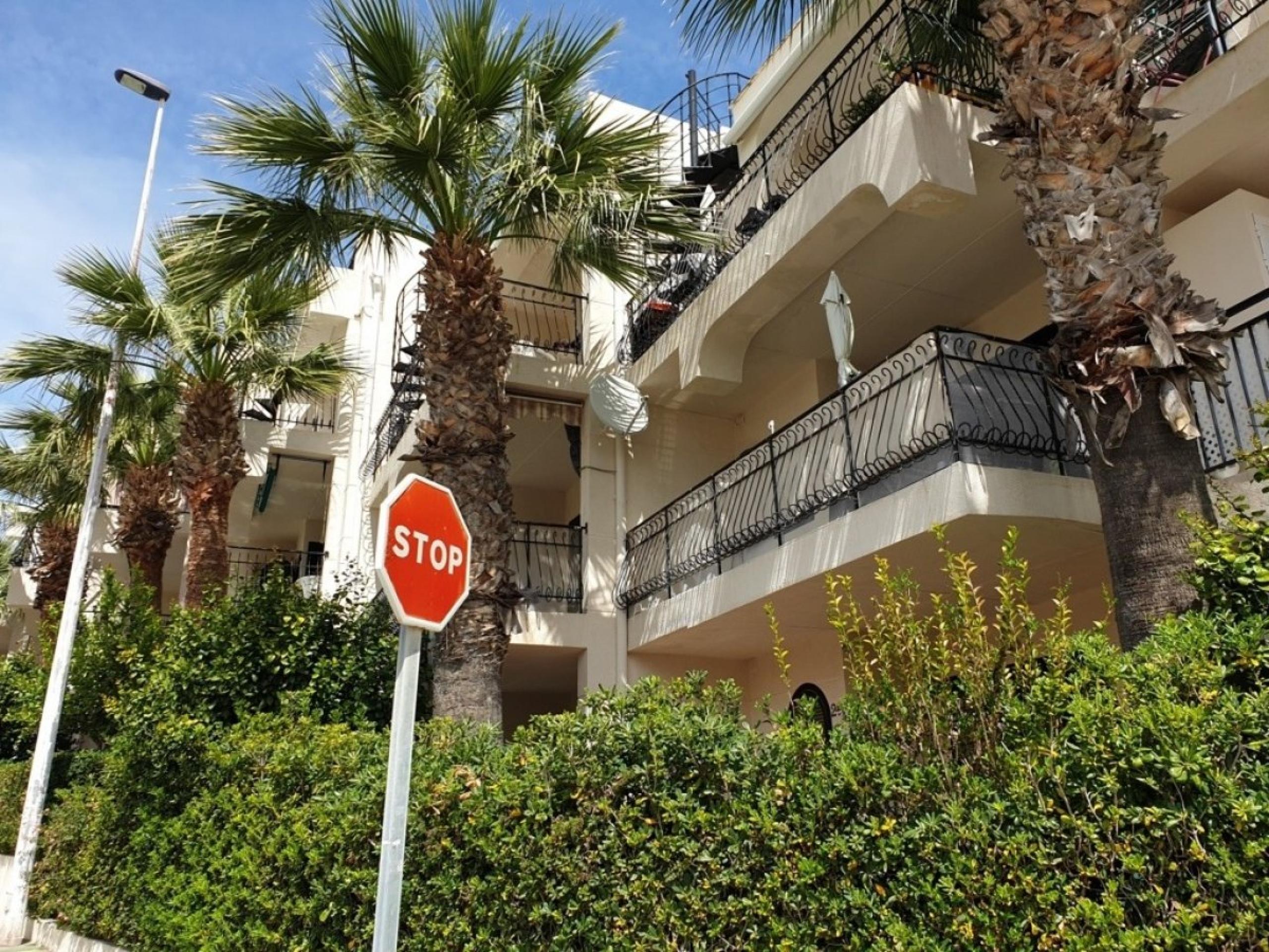 Appartement à Torre del Moro avec vue sur la piscine et la mer