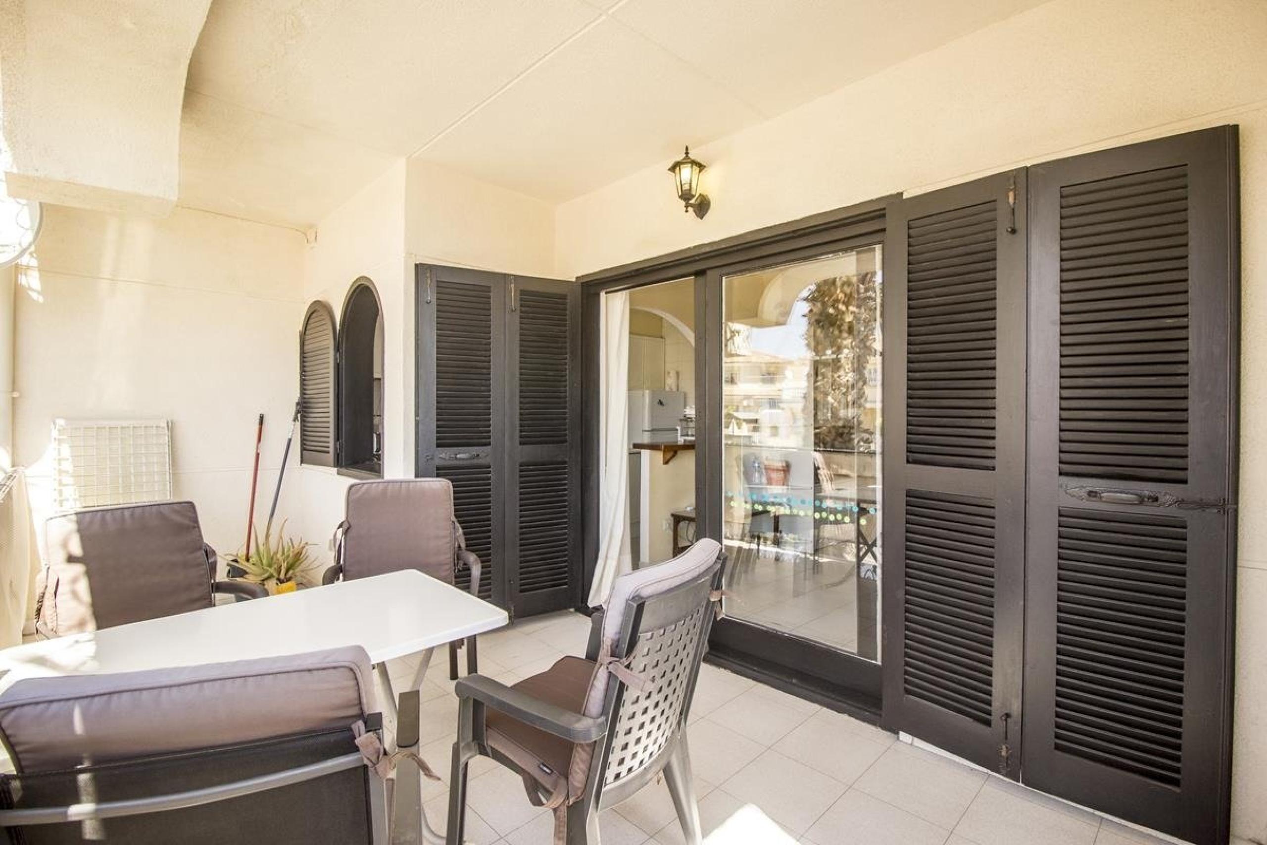 Appartement à Torre del Moro avec vue sur la piscine et la mer