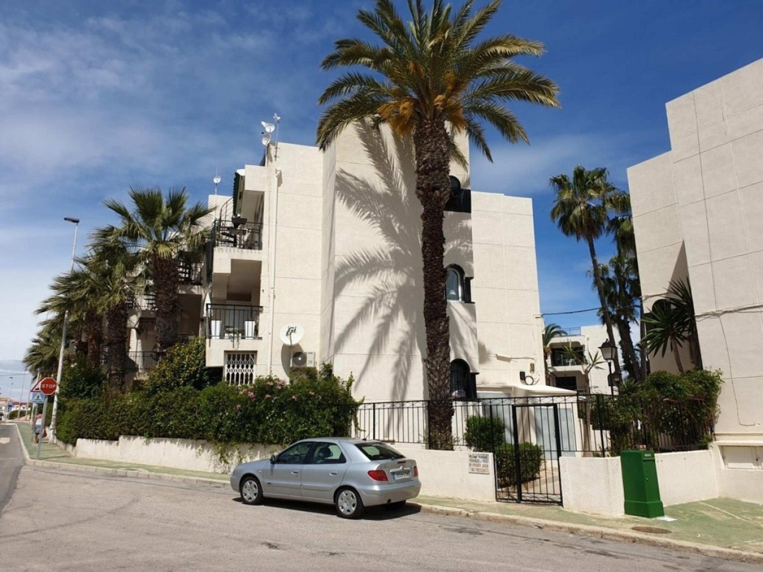 Appartement à Torre del Moro avec vue sur la piscine et la mer