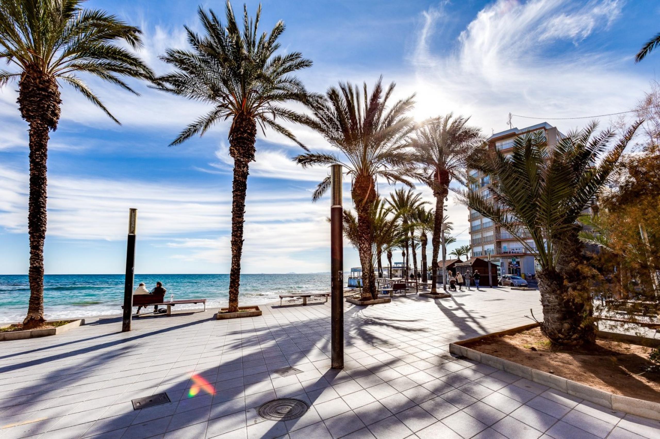 Pour les grandes familles à seulement 300 mètres de la plage