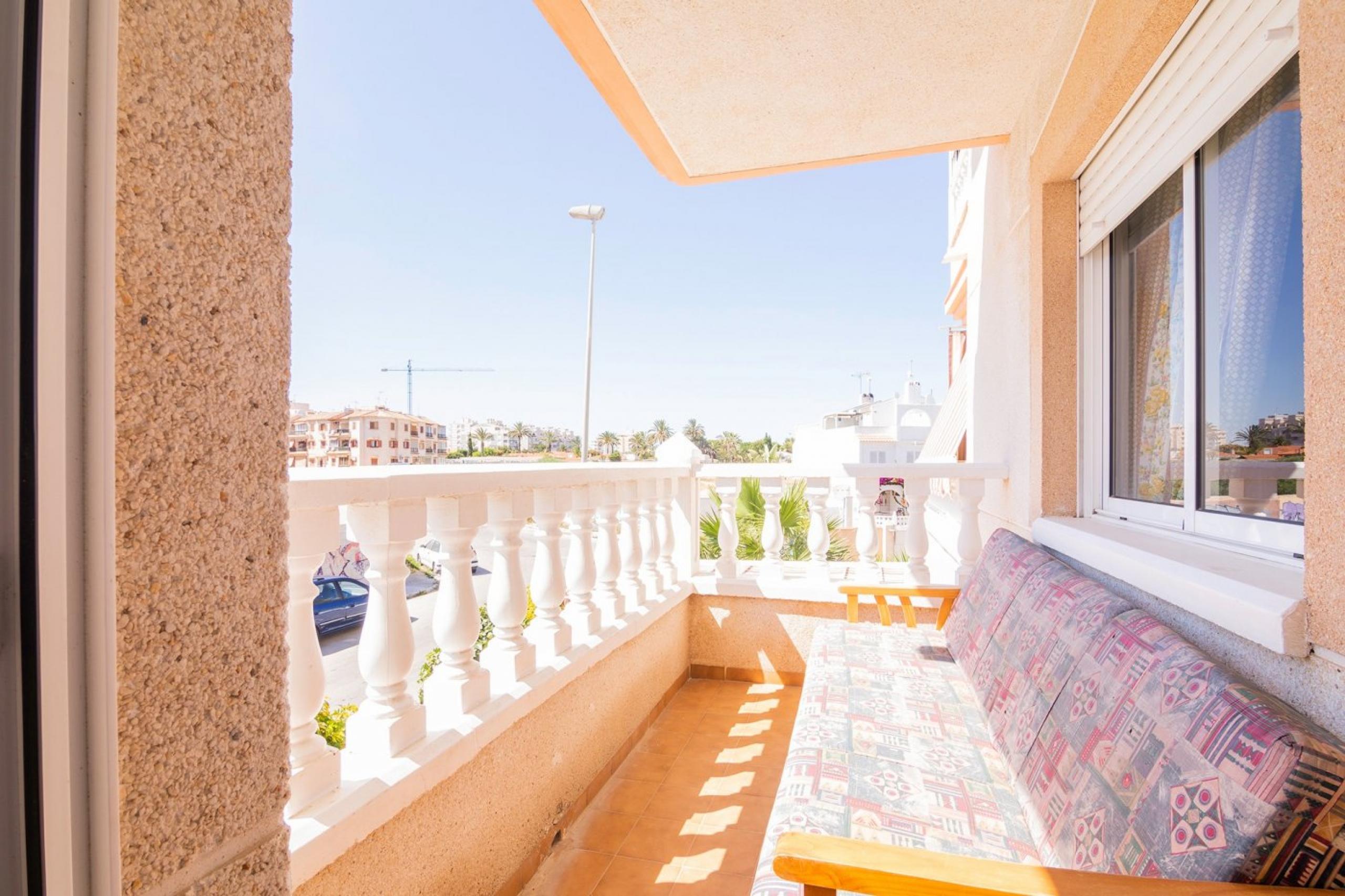 Appartement avec piscine et parking à côté de l'école et centre de santé